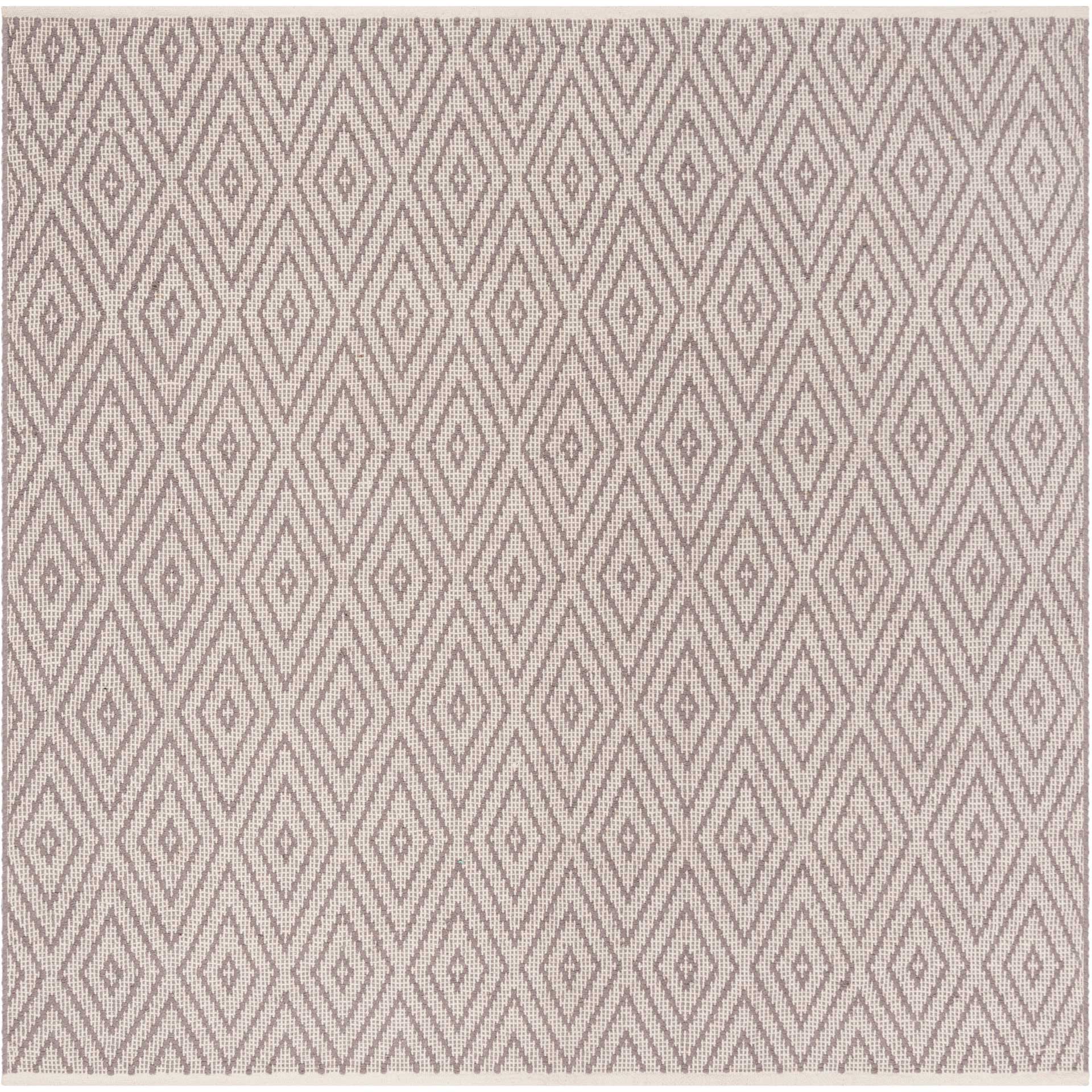 Montauk Diamond Gray/Ivory Area Rug - Image 2