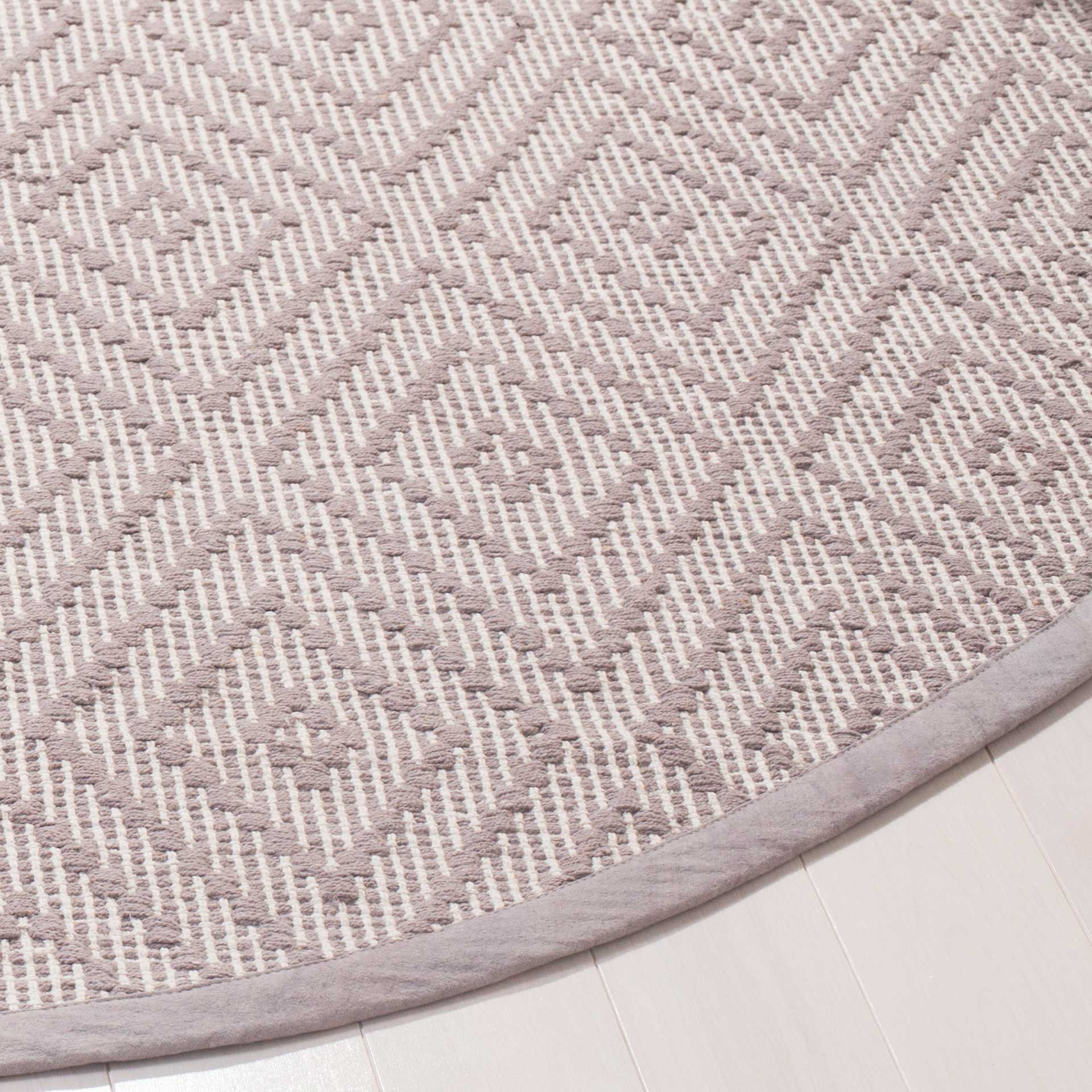 Montauk Diamond Gray/Ivory Round Rug - Image 2