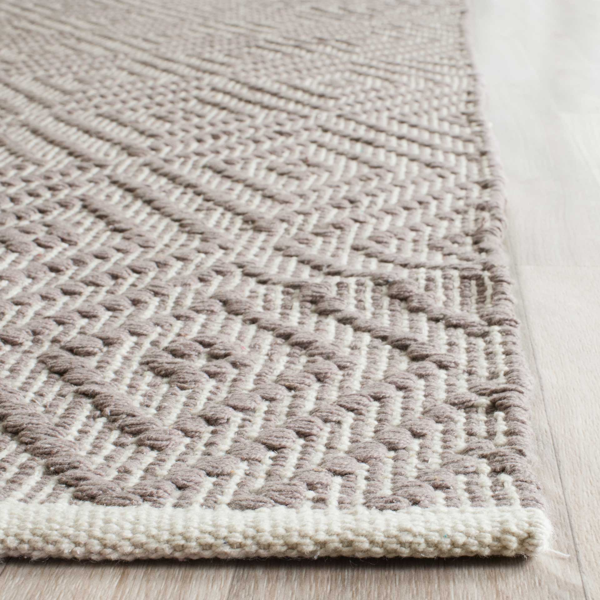 Montauk Diamond Gray/Ivory Runner Rug - Image 2