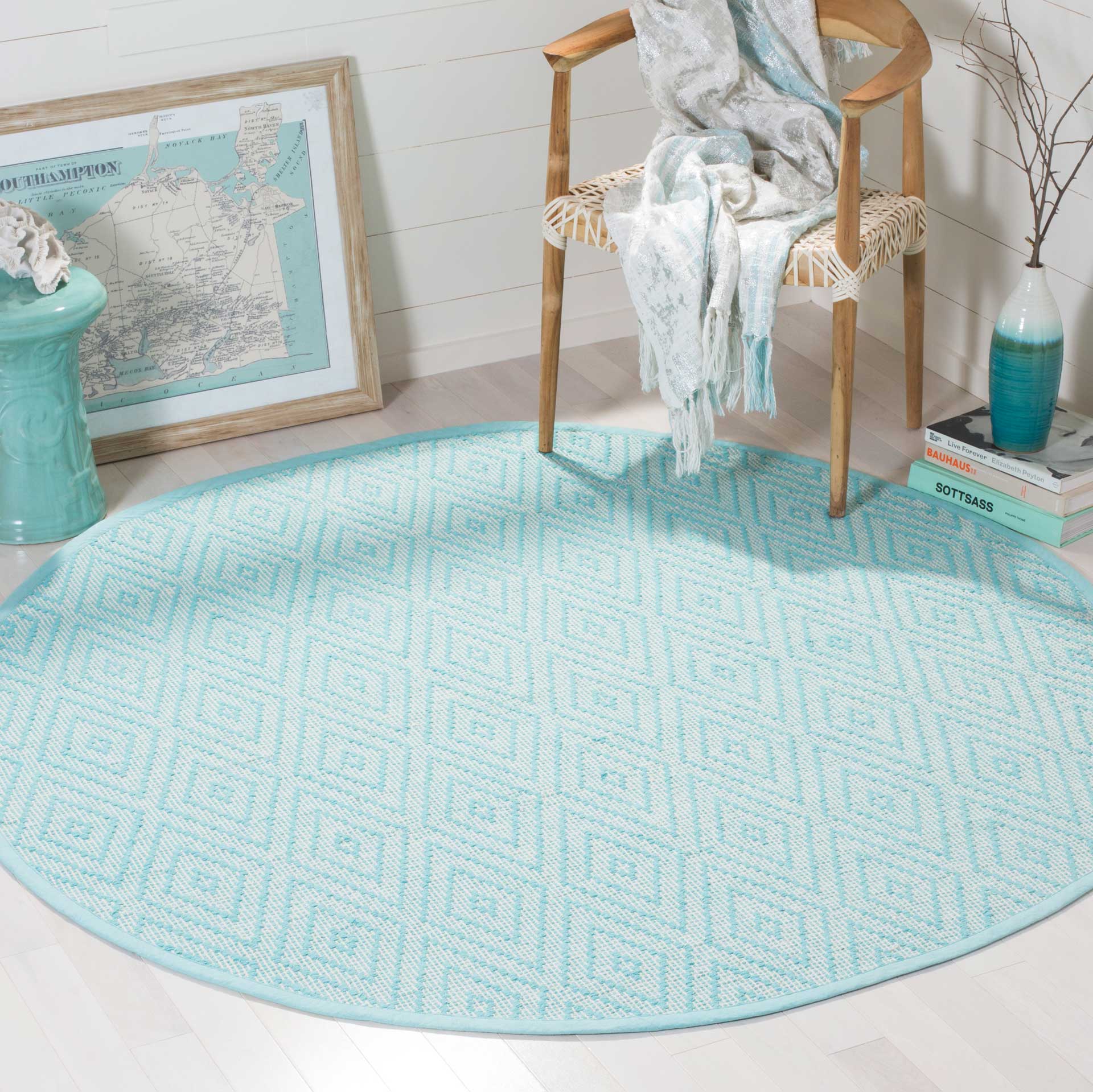 Montauk Diamond Turquoise/Ivory Round Rug - Image 3