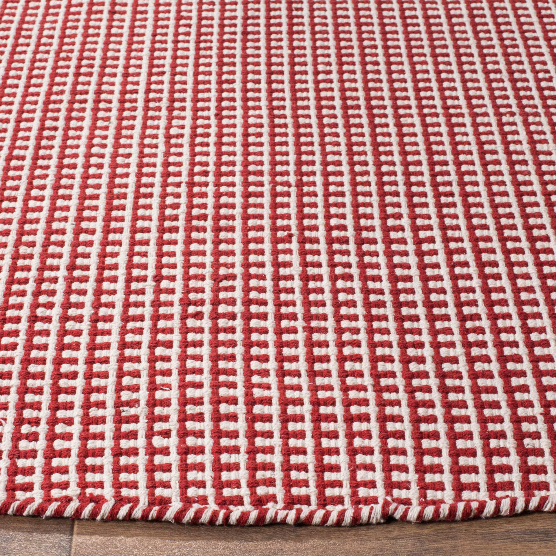 Montauk Fringe Ivory/Red Round Rug - Image 2