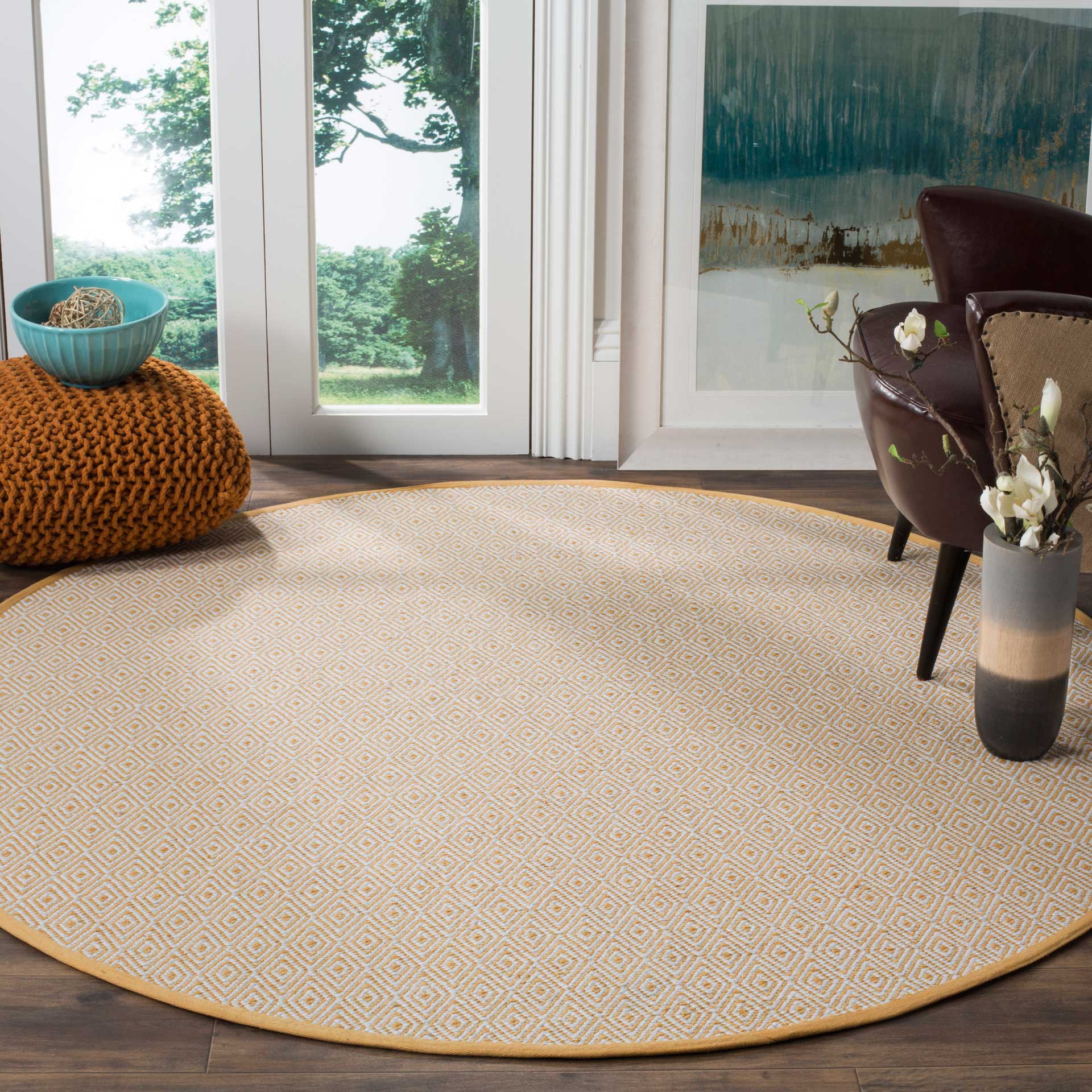 Montauk Geometry Ivory/Gold Round Rug - Image 3