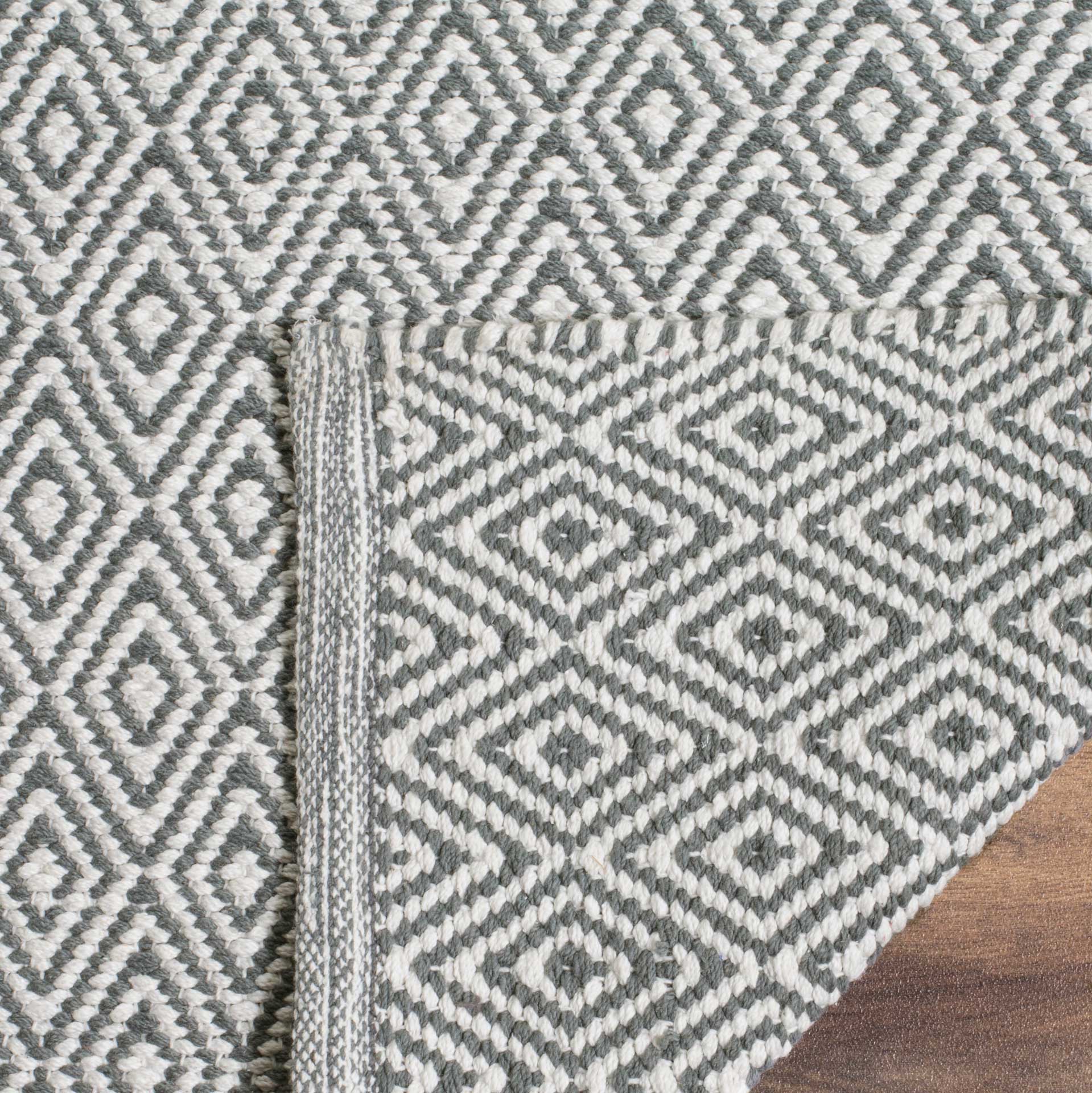 Montauk Geometry Ivory/Gray Area Rug - Image 6