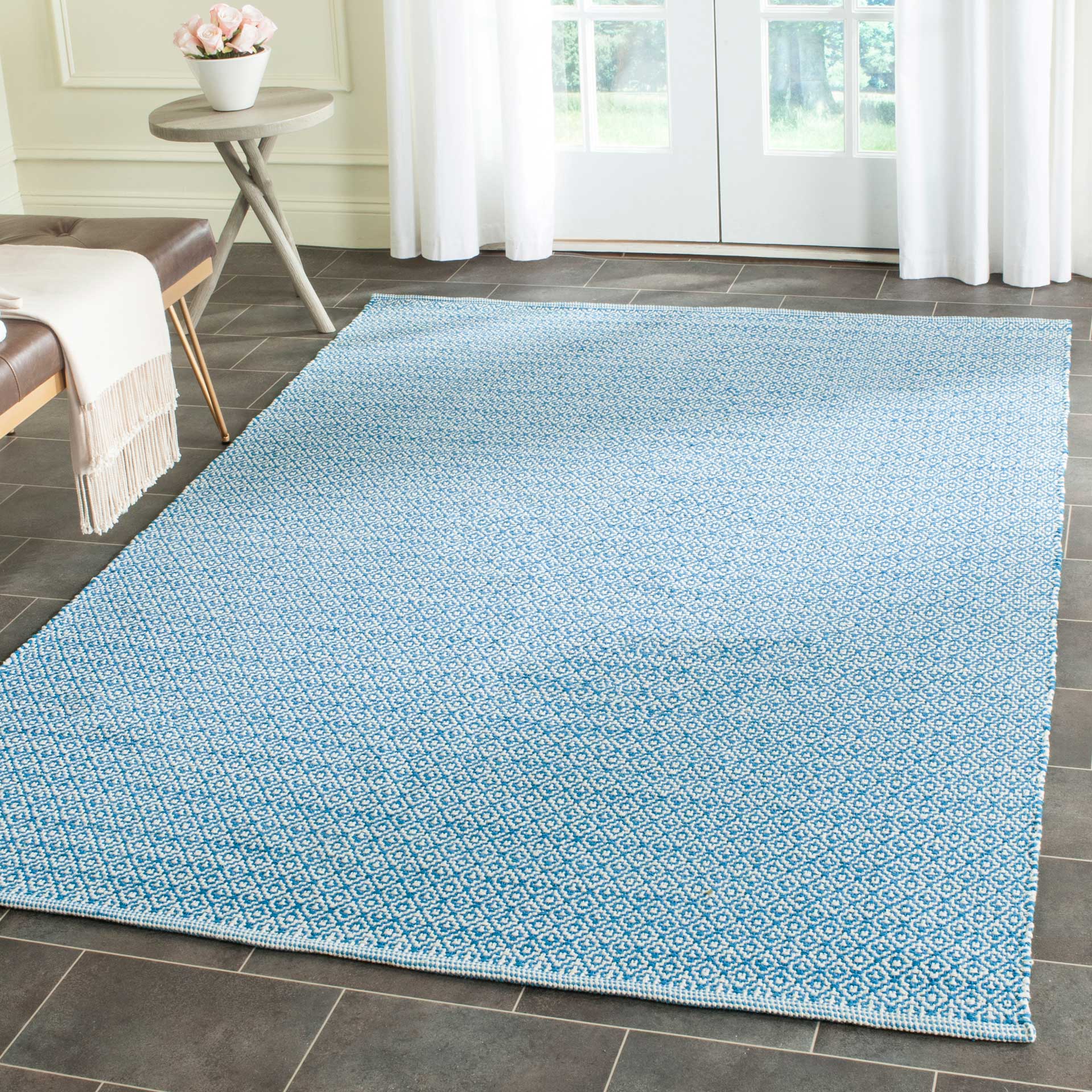 Montauk Ivory/Blue Area Rug - Image 7