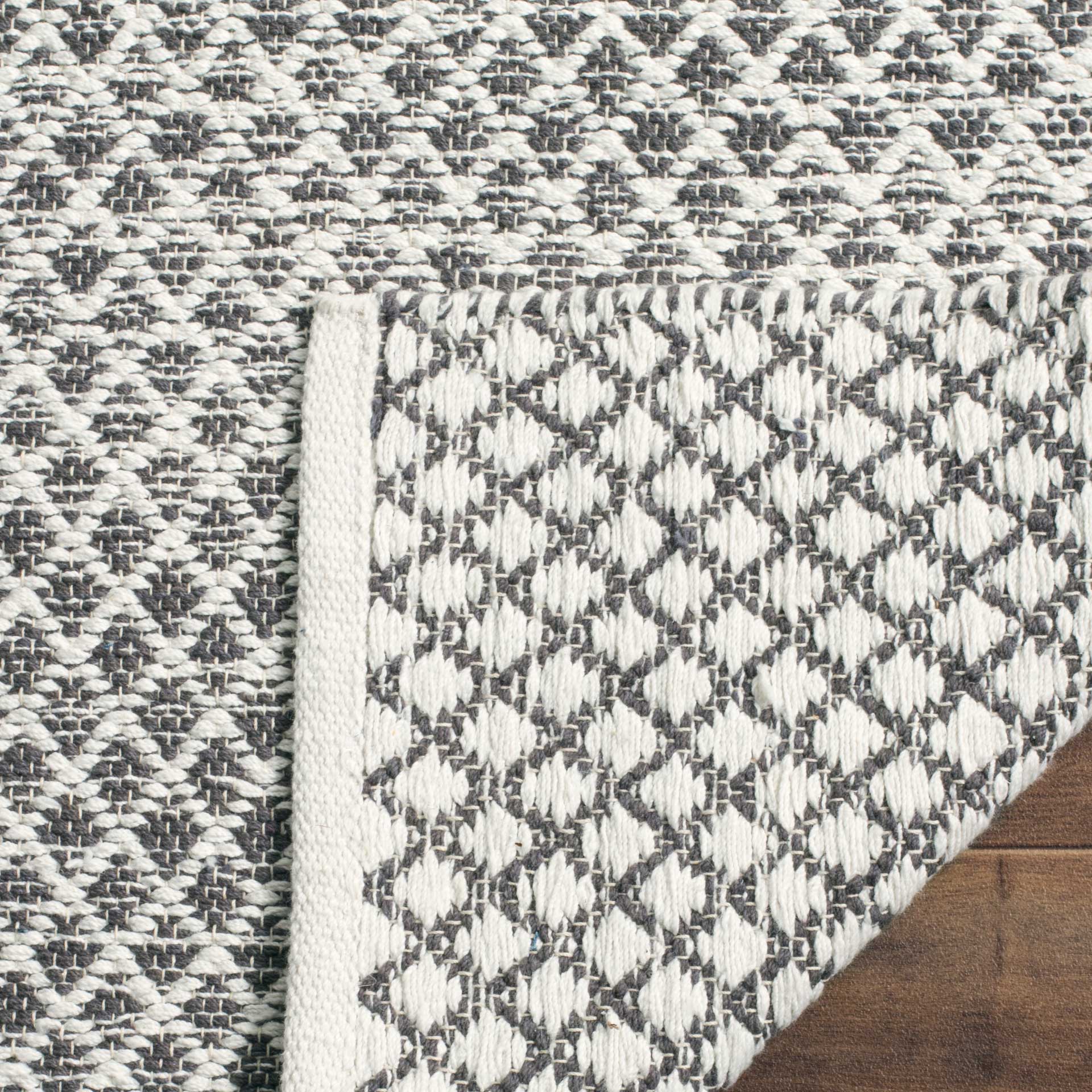 Montauk Light Gray/Ivory Area Rug - Image 6