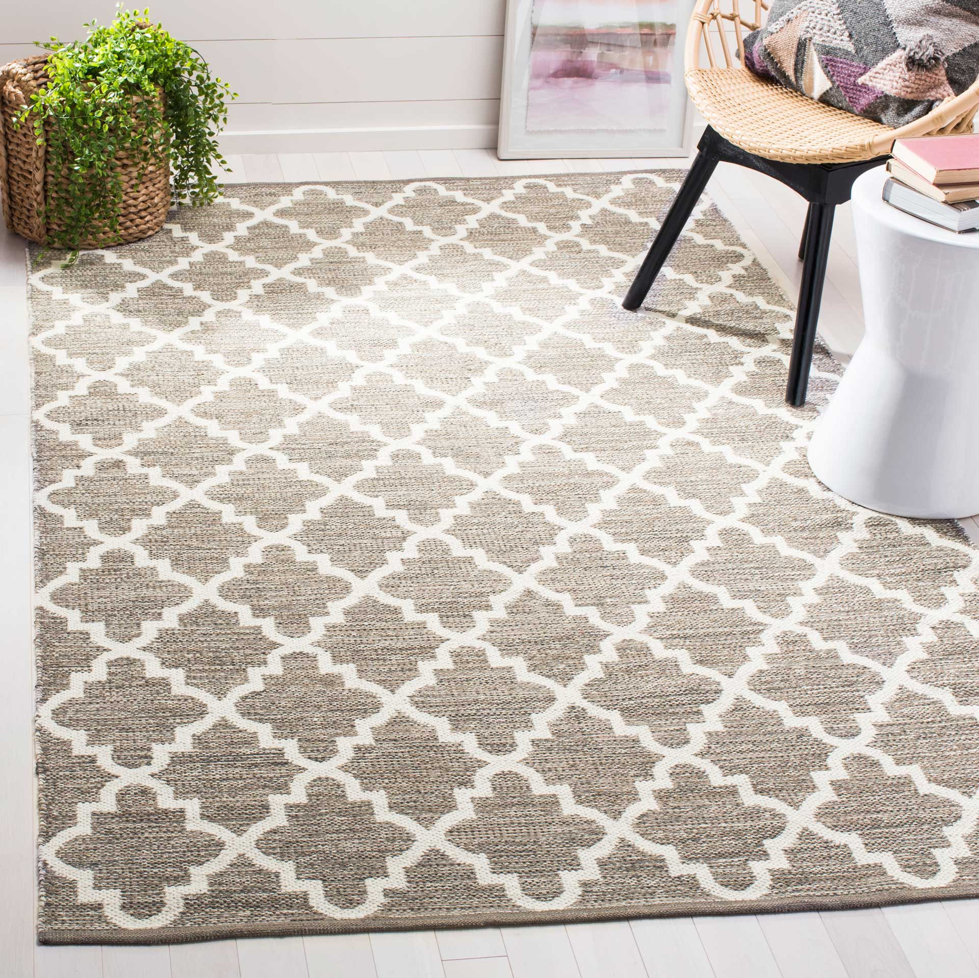 Montauk Moroccan Beige/Ivory Area Rug - Image 5