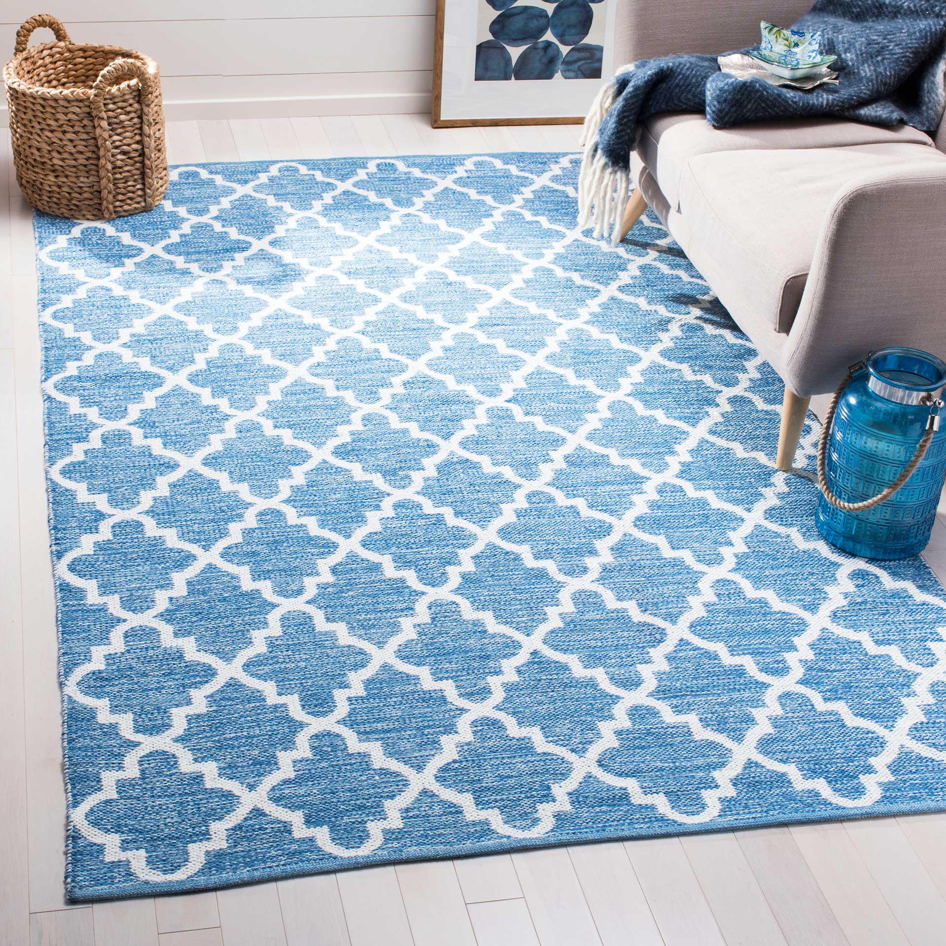 Montauk Moroccan Blue/Ivory Area Rug - Image 4