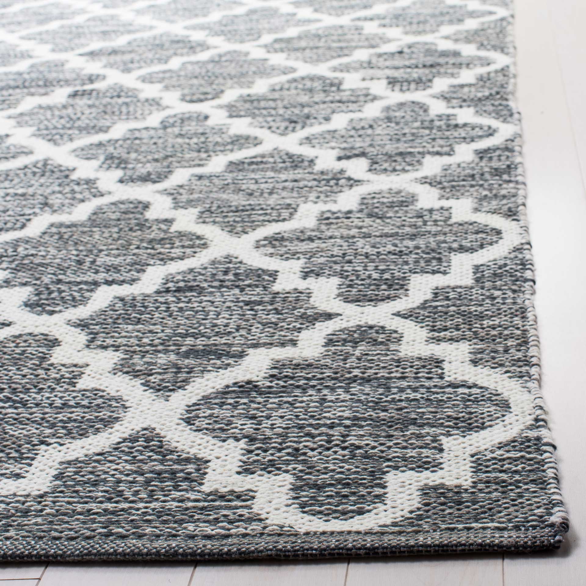 Montauk Moroccan Charcoal/Ivory Area Rug - Image 4