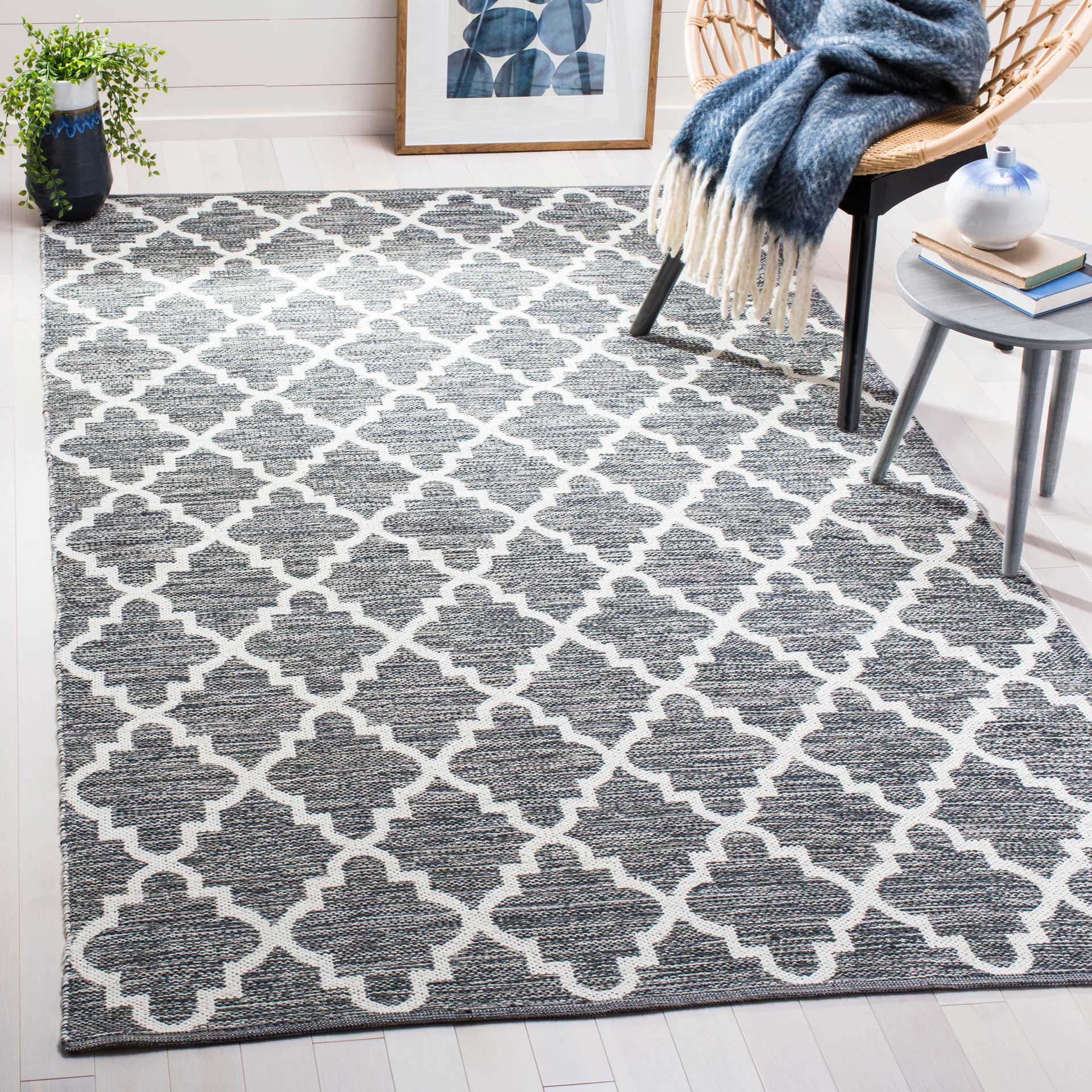 Montauk Moroccan Charcoal/Ivory Area Rug - Image 5