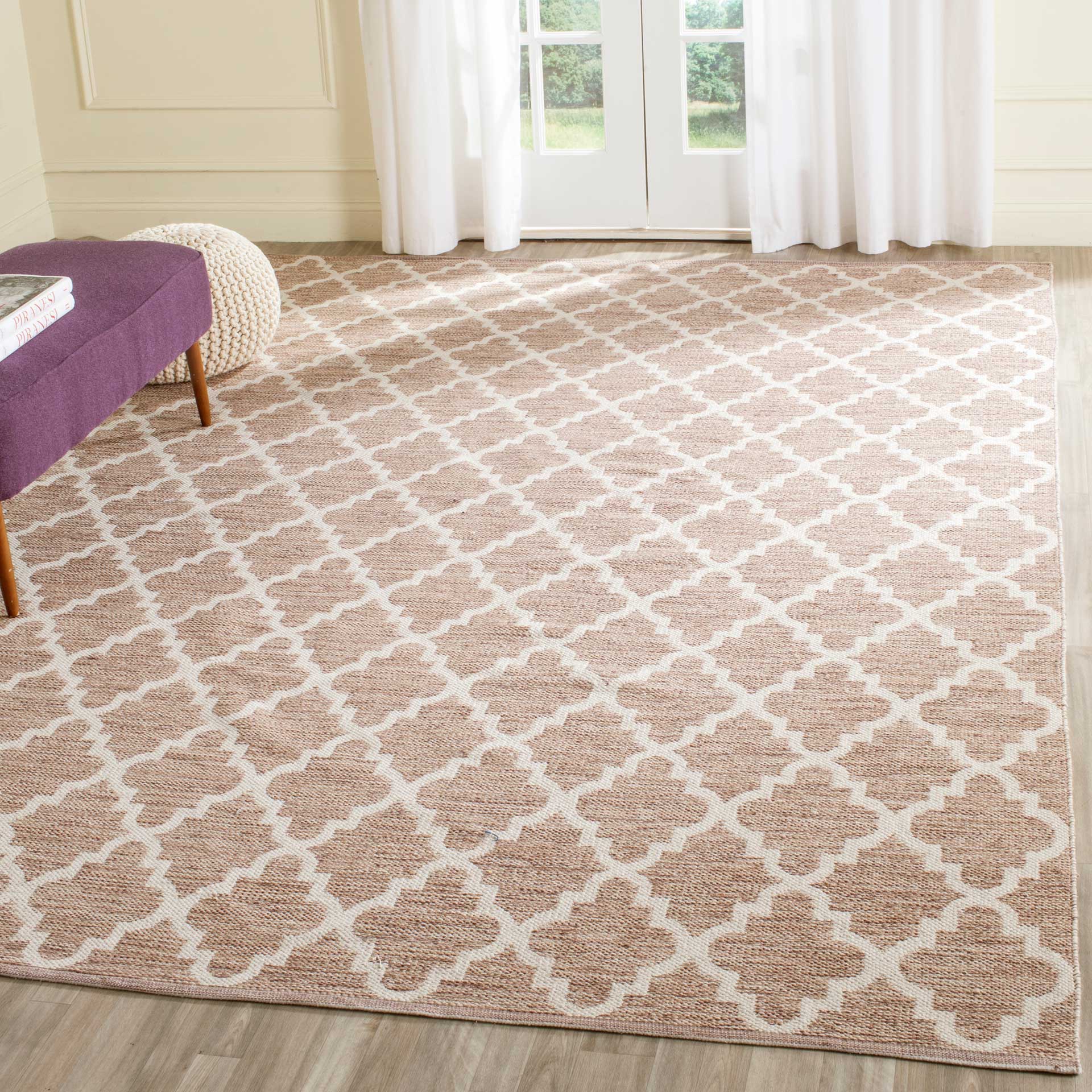 Montauk Quatrefoil Beige/Ivory Area Rug - Image 9