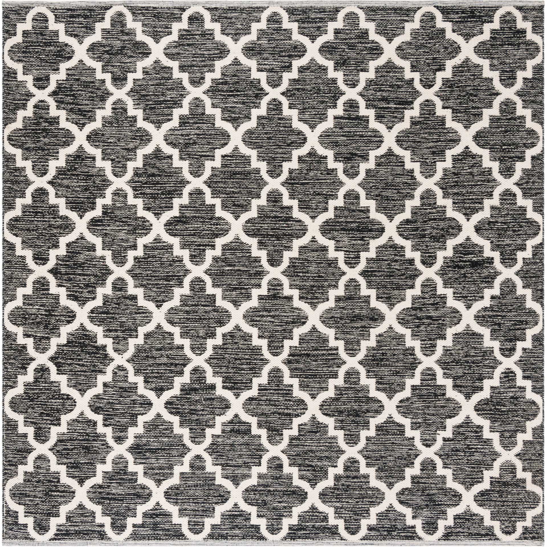 Montauk Quatrefoil Black/Ivory Area Rug - Image 2