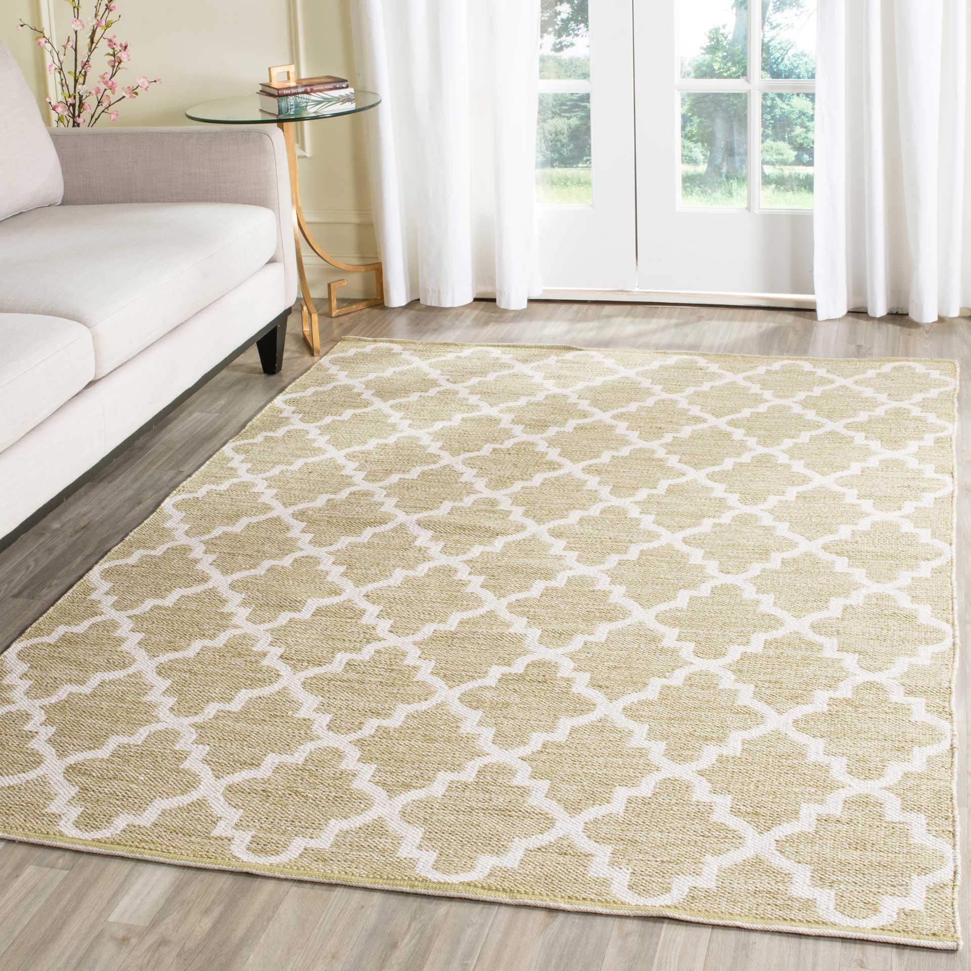 Montauk Quatrefoil Green/Ivory Area Rug - Image 6