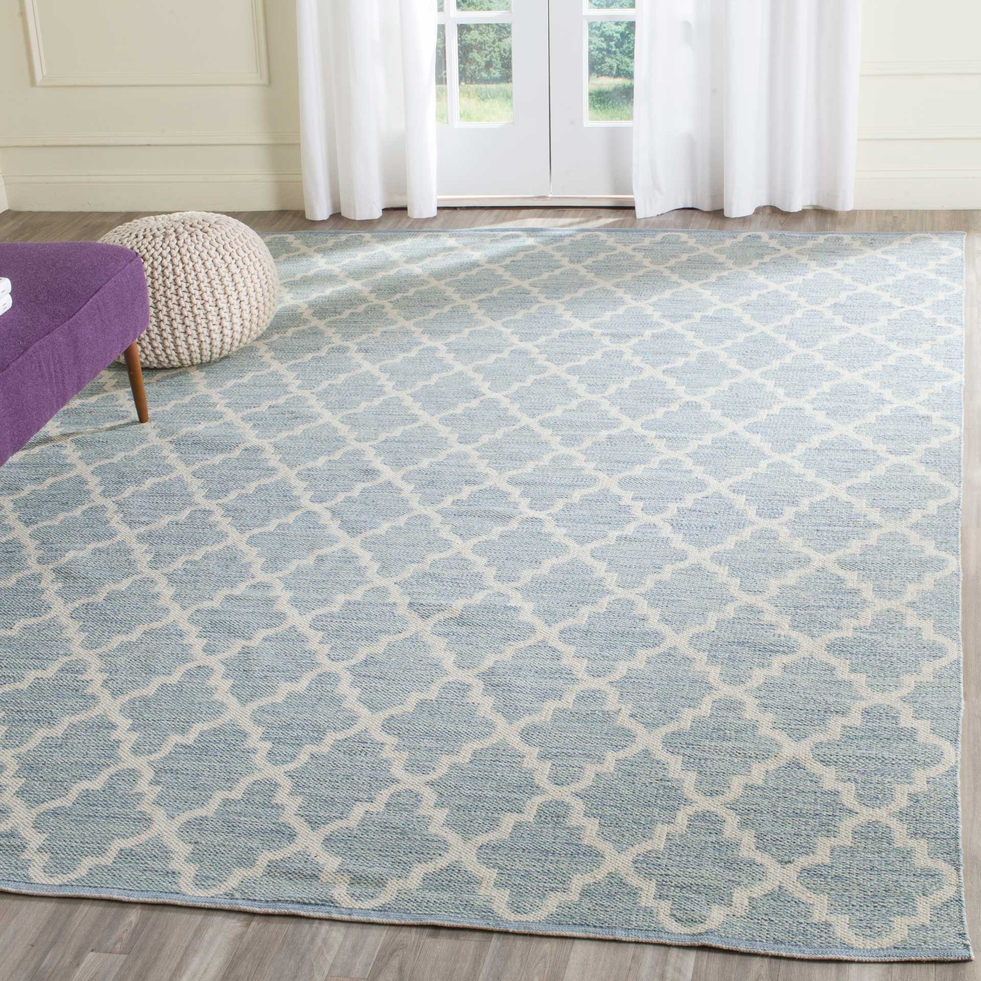 Montauk Quatrefoil Light Blue/Ivory Area Rug - Image 8