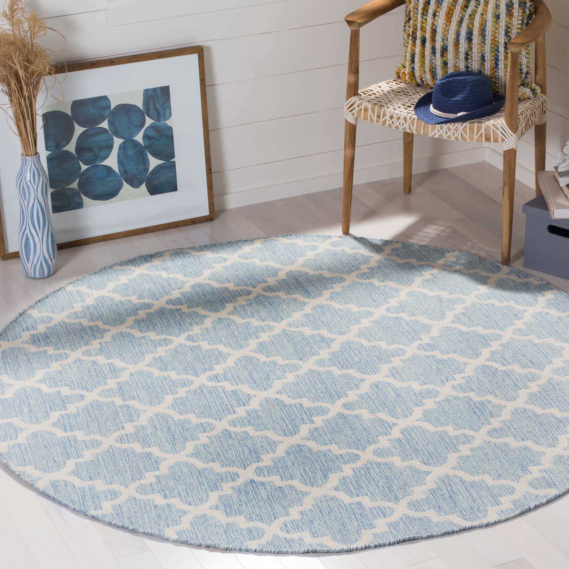 Montauk Quatrefoil Light Blue/Ivory Round Rug - Image 3