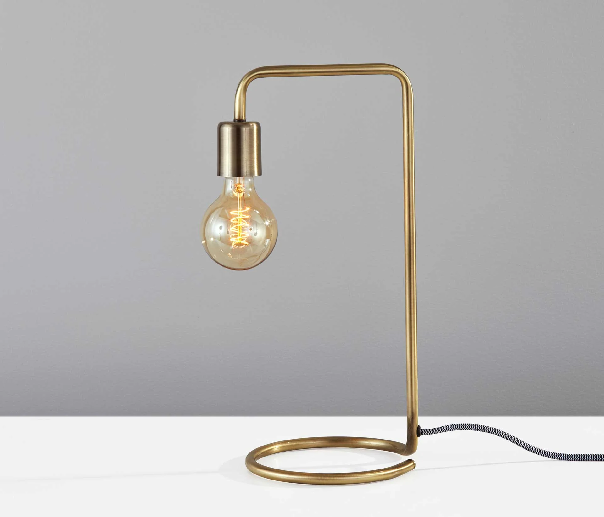 Montgeron Desk Lamp Antique Brass - Image 2