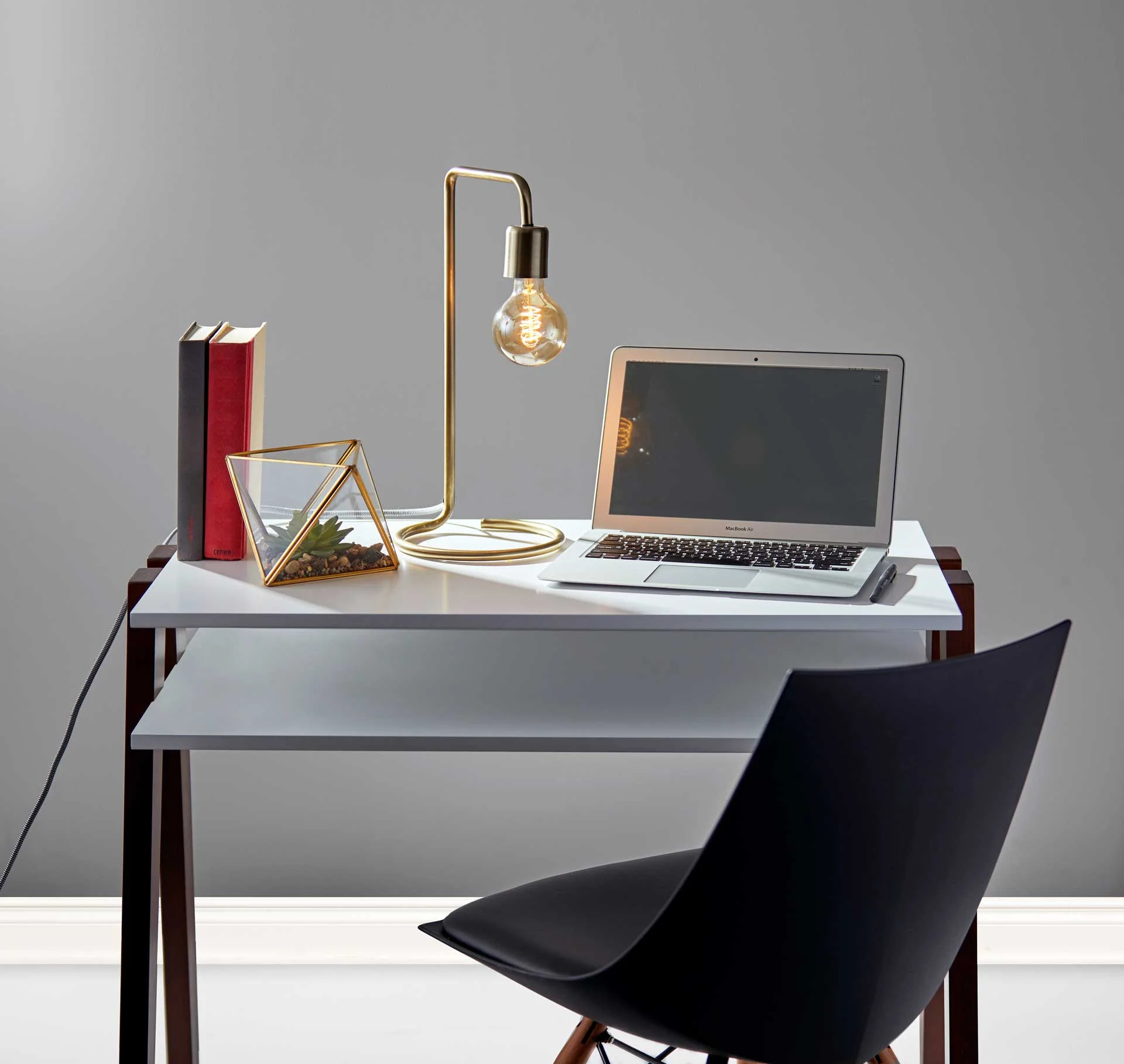 Montgeron Desk Lamp Antique Brass - Image 4