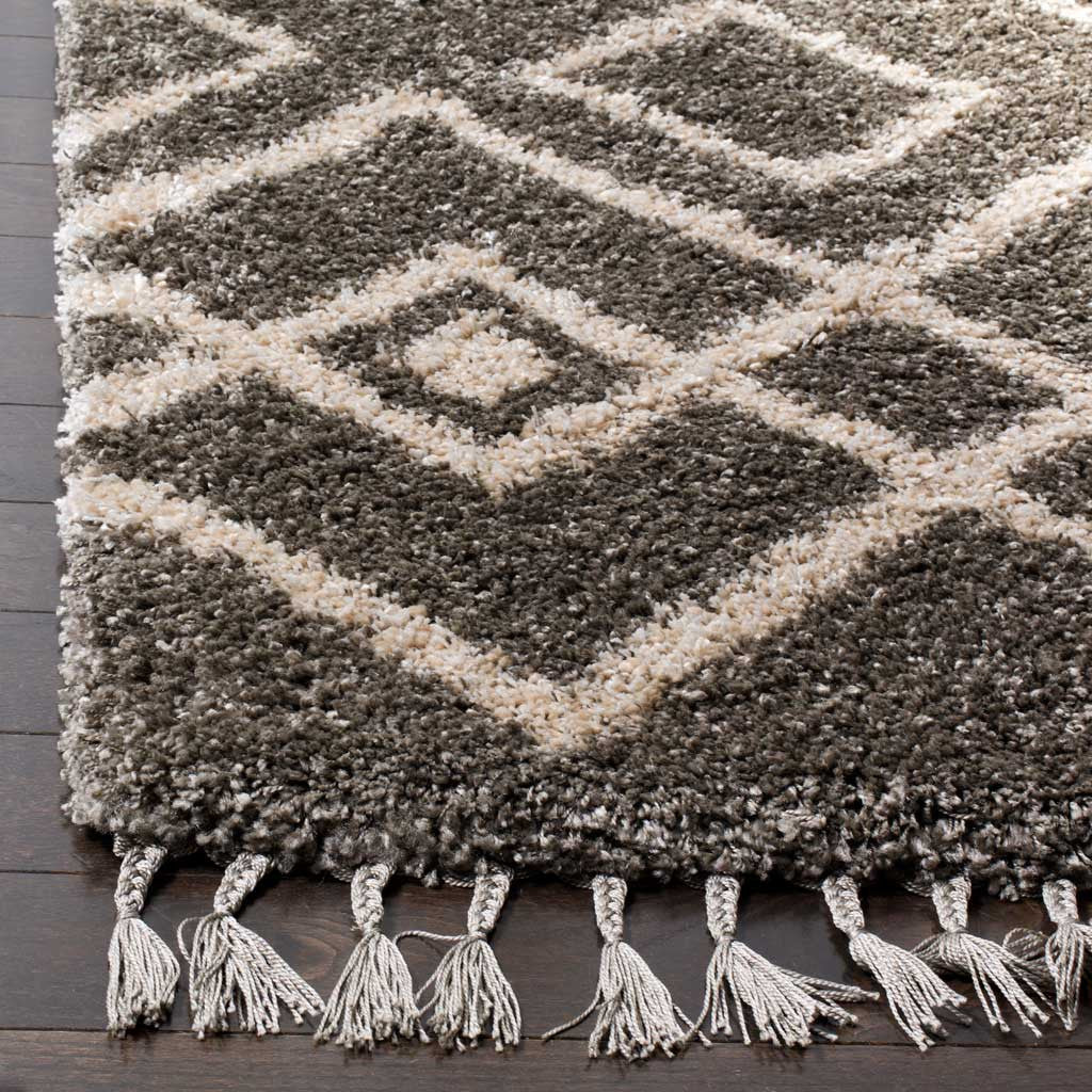 Moroccan Fringe Shag Gray/Cream Area Rug - Image 5