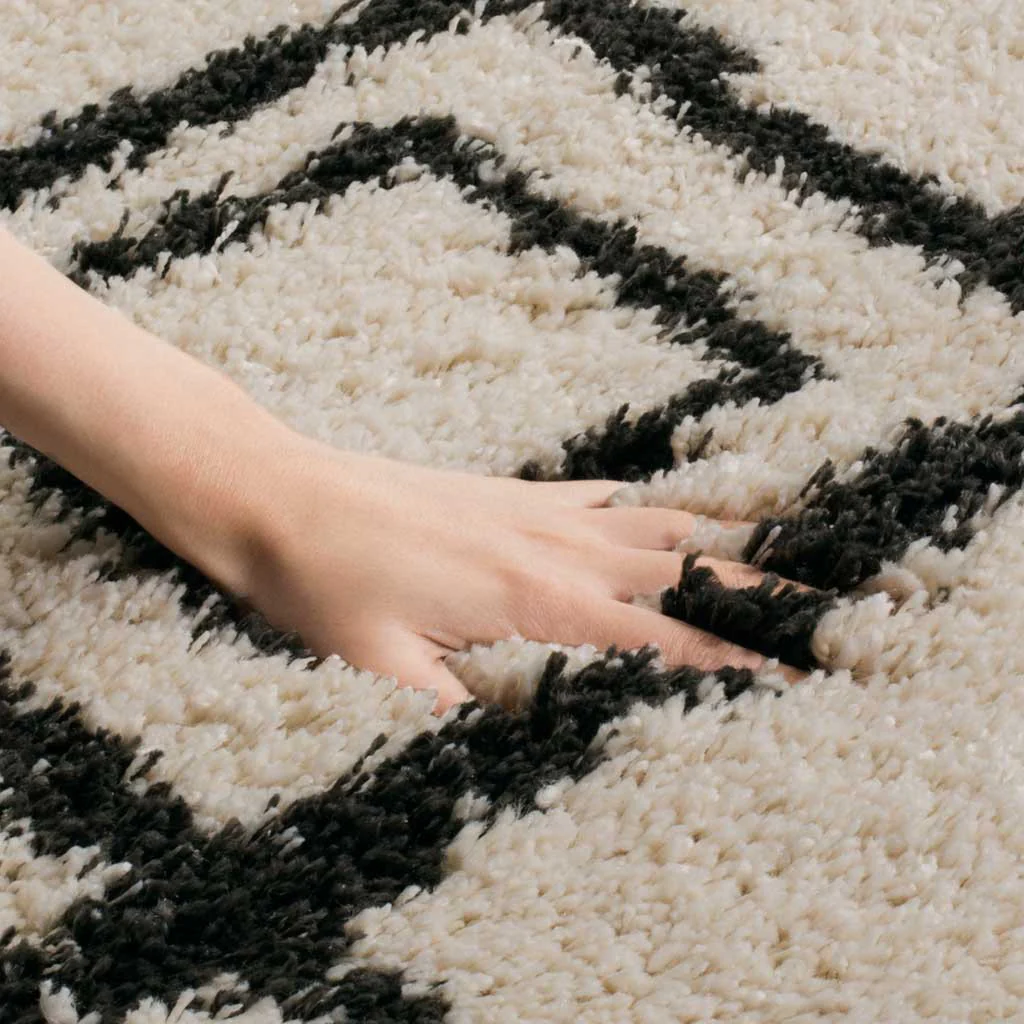 Moroccan Inscribed Fringe Shag Cream/Charcoal Area Rug - Image 4