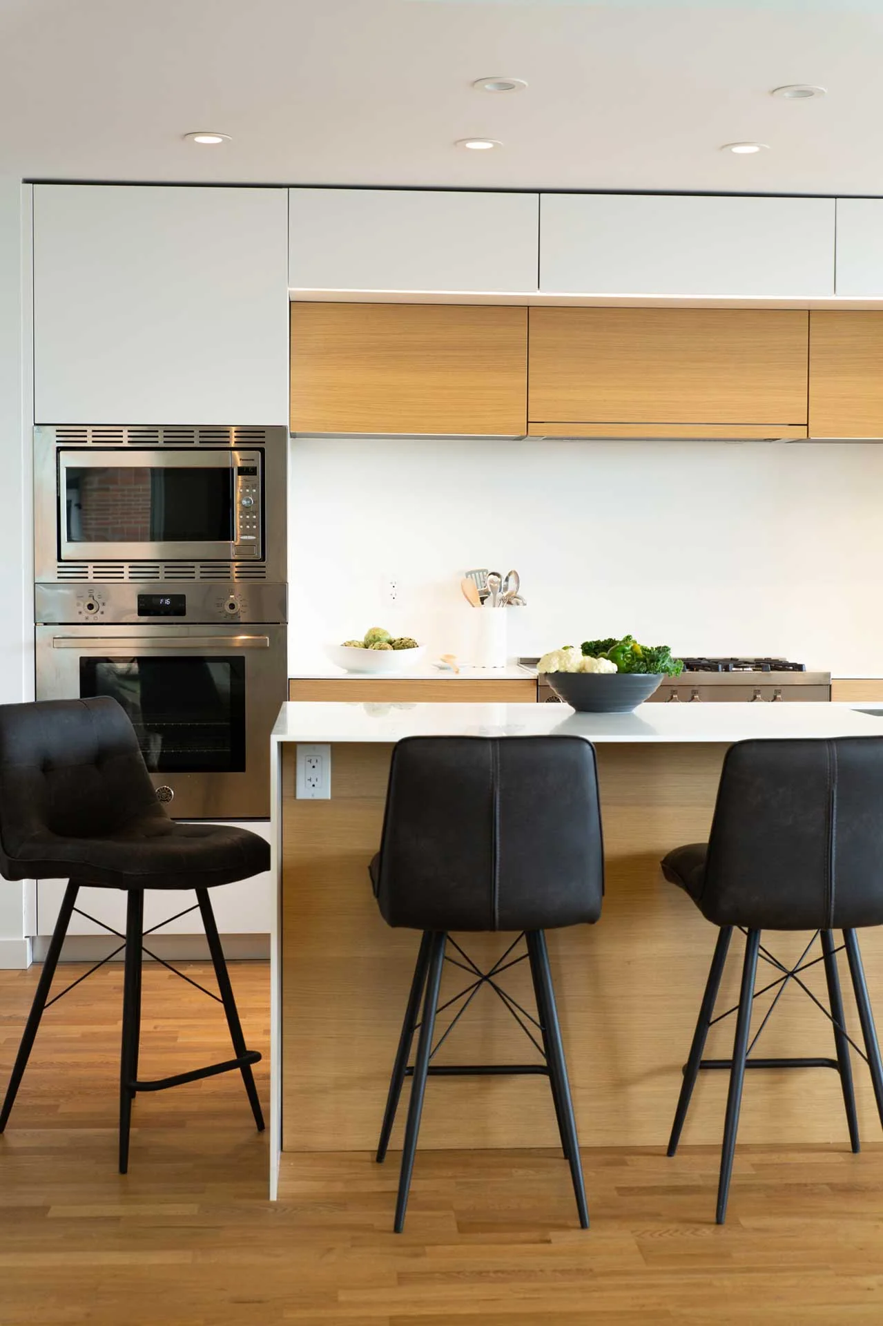 Morris Bar Stool (Set of 2) - Image 7