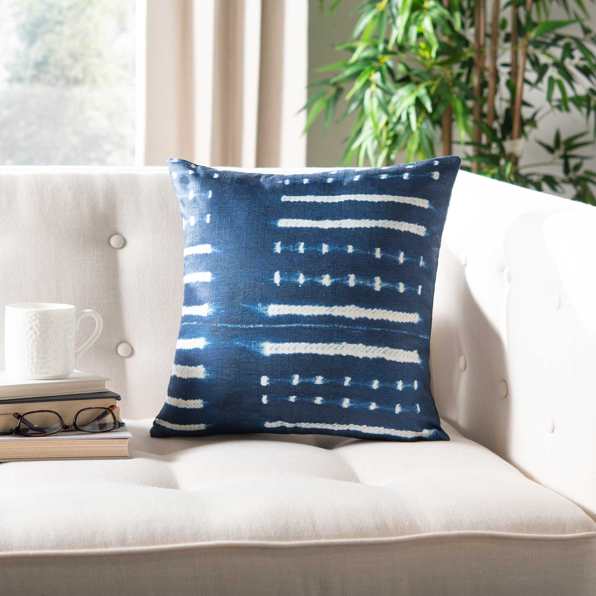 Nana Pillow Deep Blue/White - Image 5