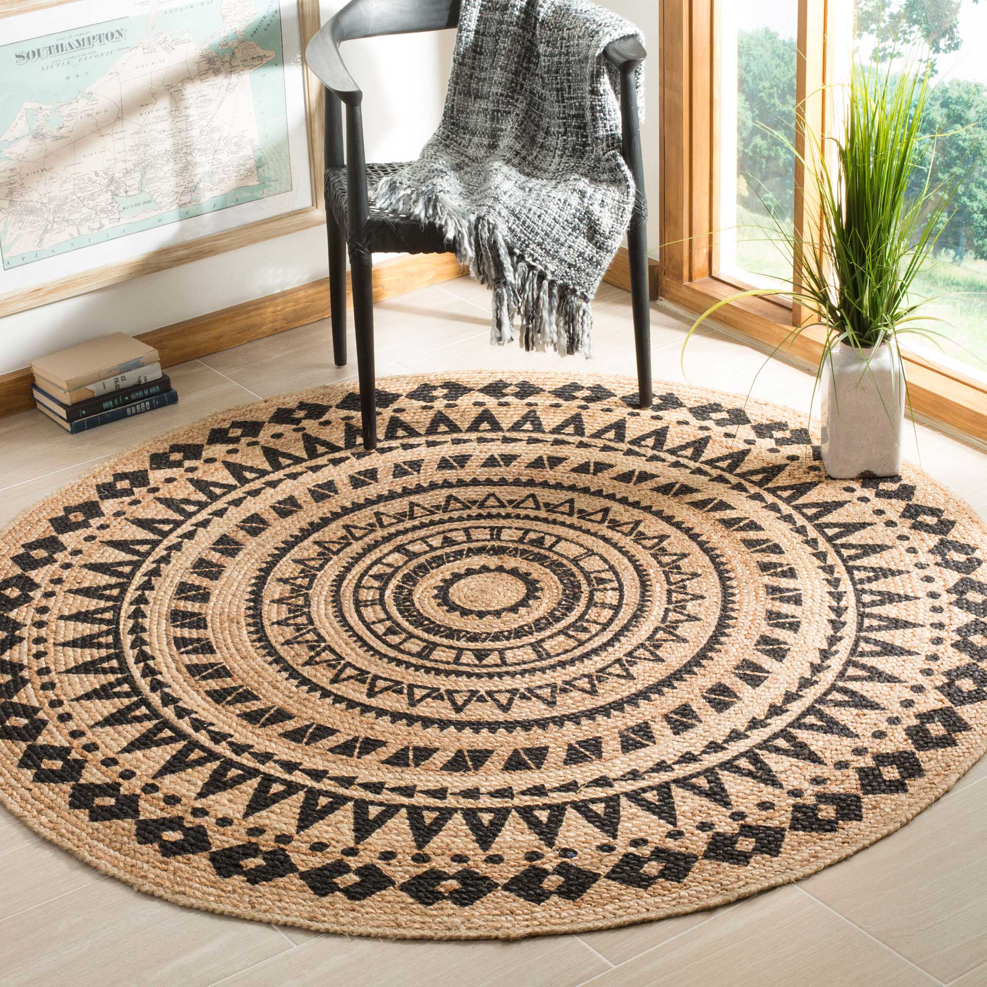 Natural Fiber Aztec Black/Natural Round Rug - Image 4