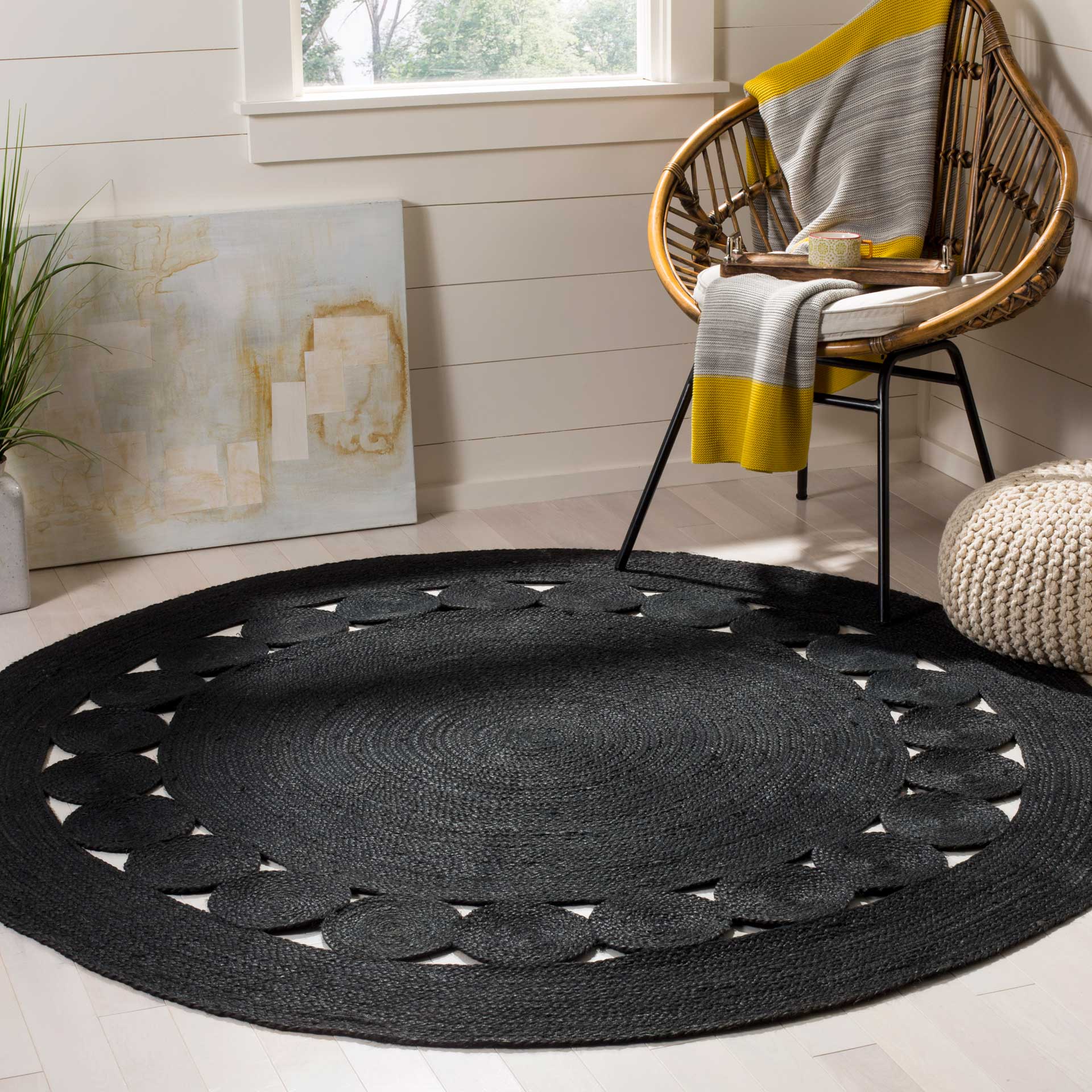 Natural Fiber Black Round Rug - Image 4