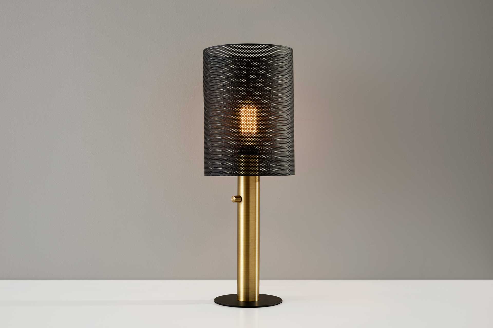Niort Tall Table Lamp Black/Antique Brass - Image 2