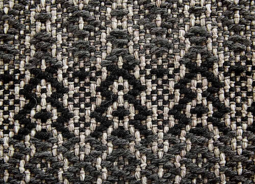 Nirvana Crover Gray/Black Area Rug - Image 4