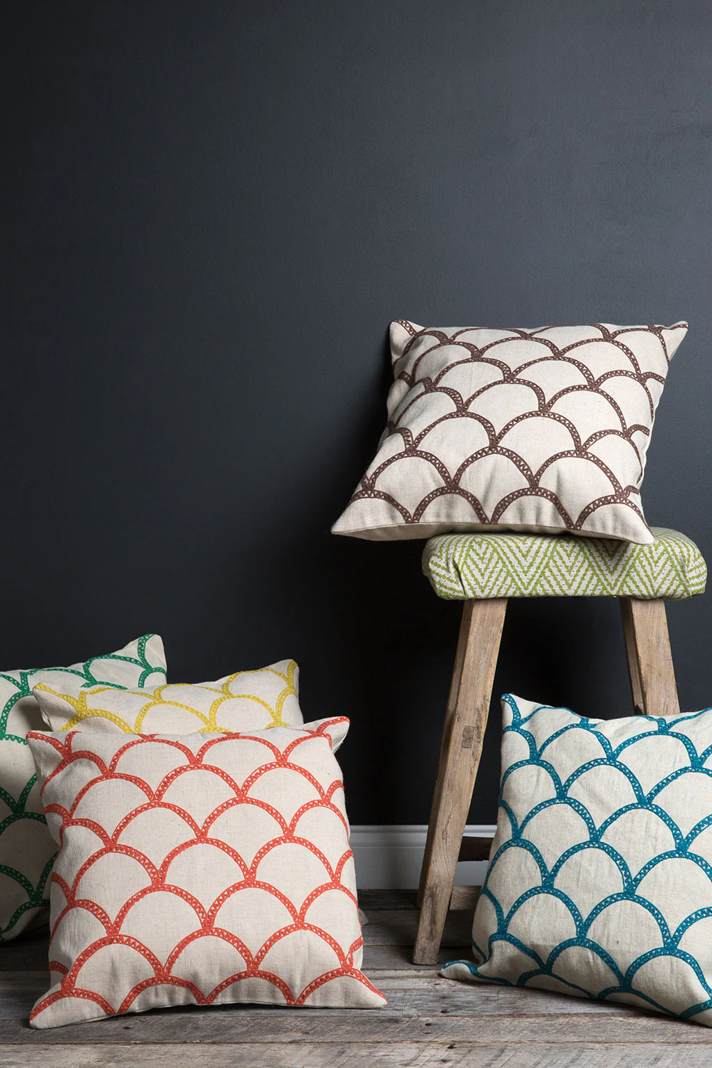 Overlapping Oval Ivory/Teal Pillow - Image 3