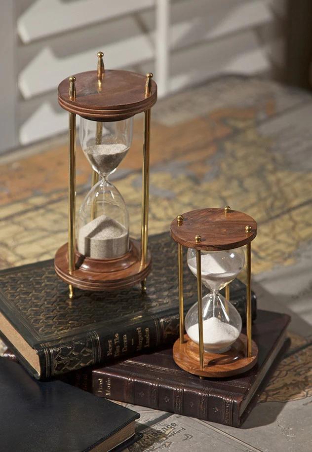 Pima Small Hourglass with Gift Box - Image 2
