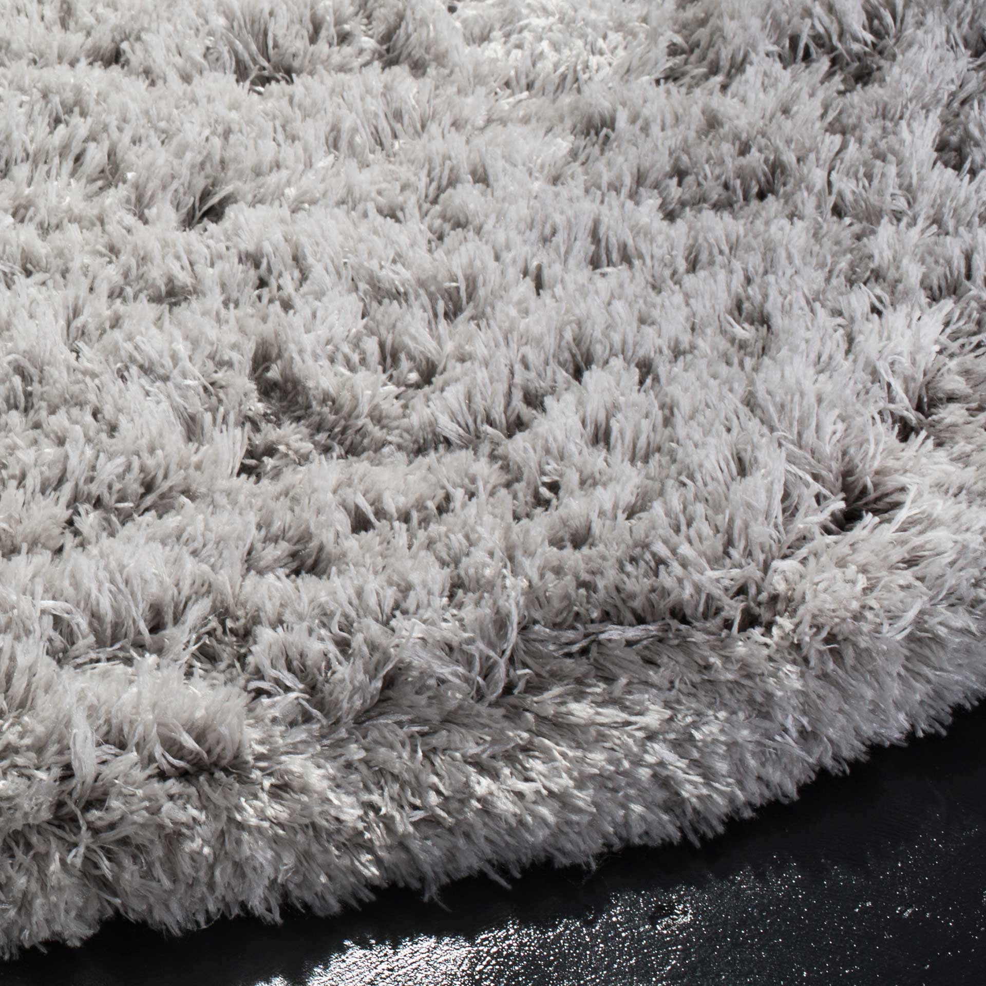 Polar Shag Silver Round Rug - Image 2