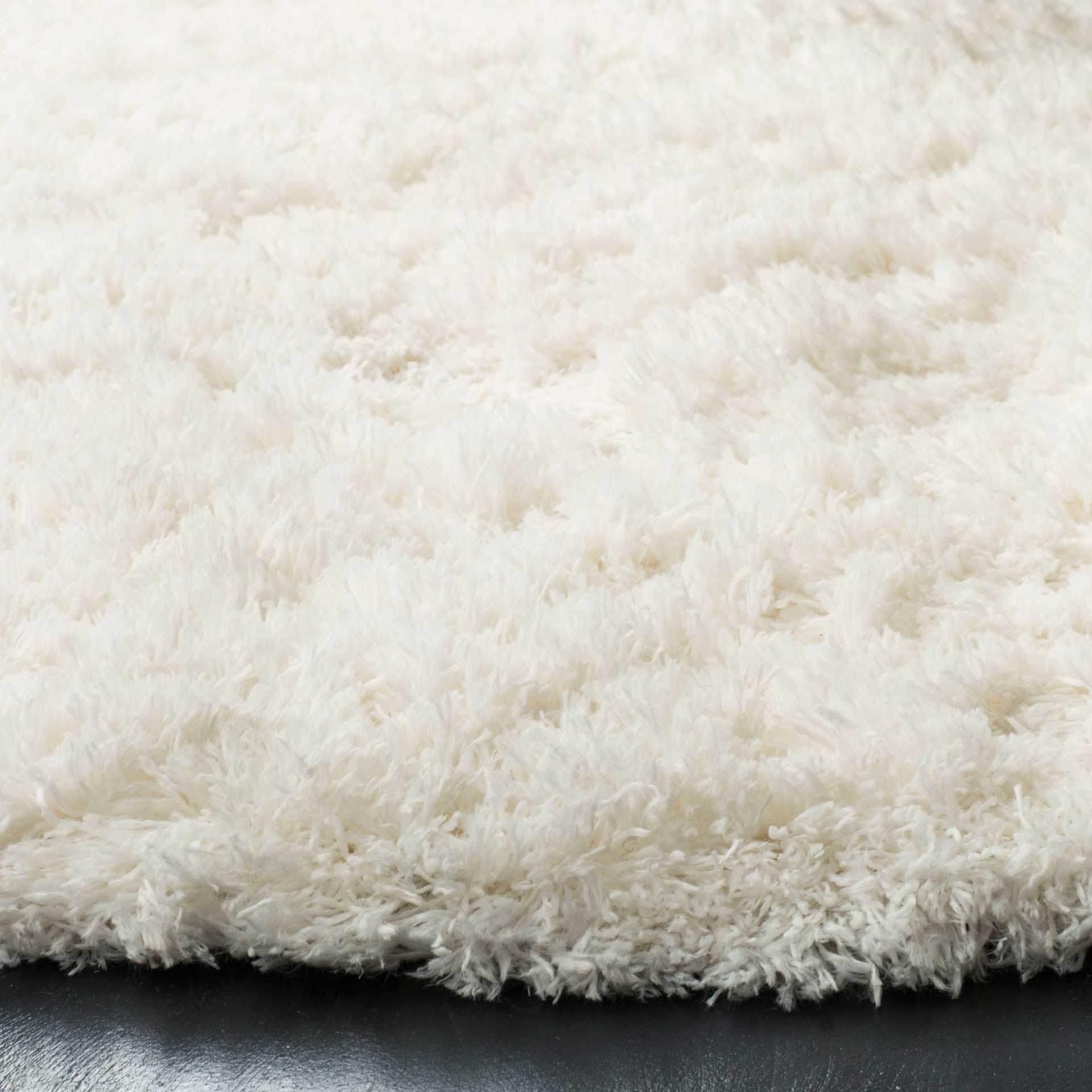 Polar Shag White Round Rug - Image 2
