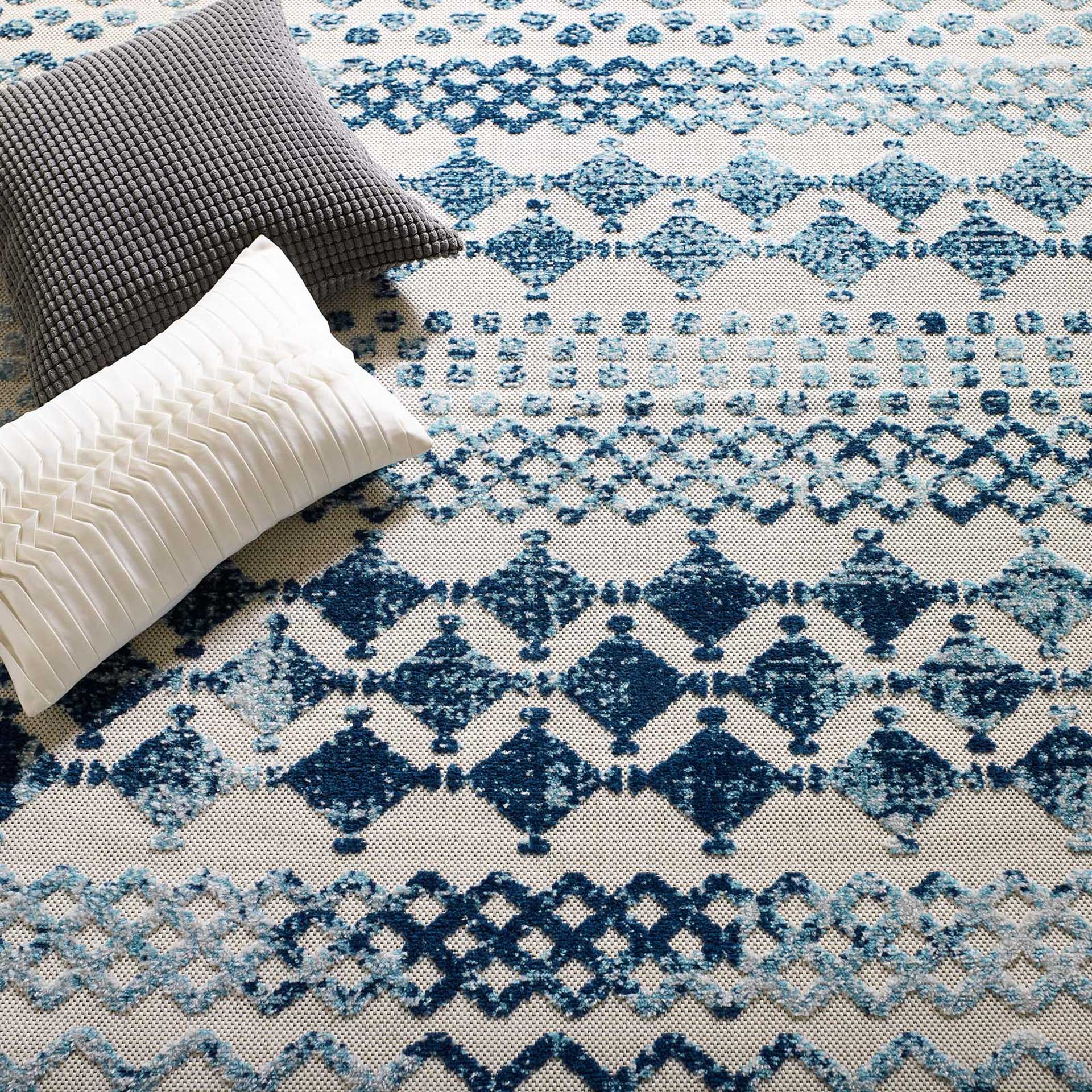 Redcliff Diamond Area Rug Ivory/Blue - Image 7