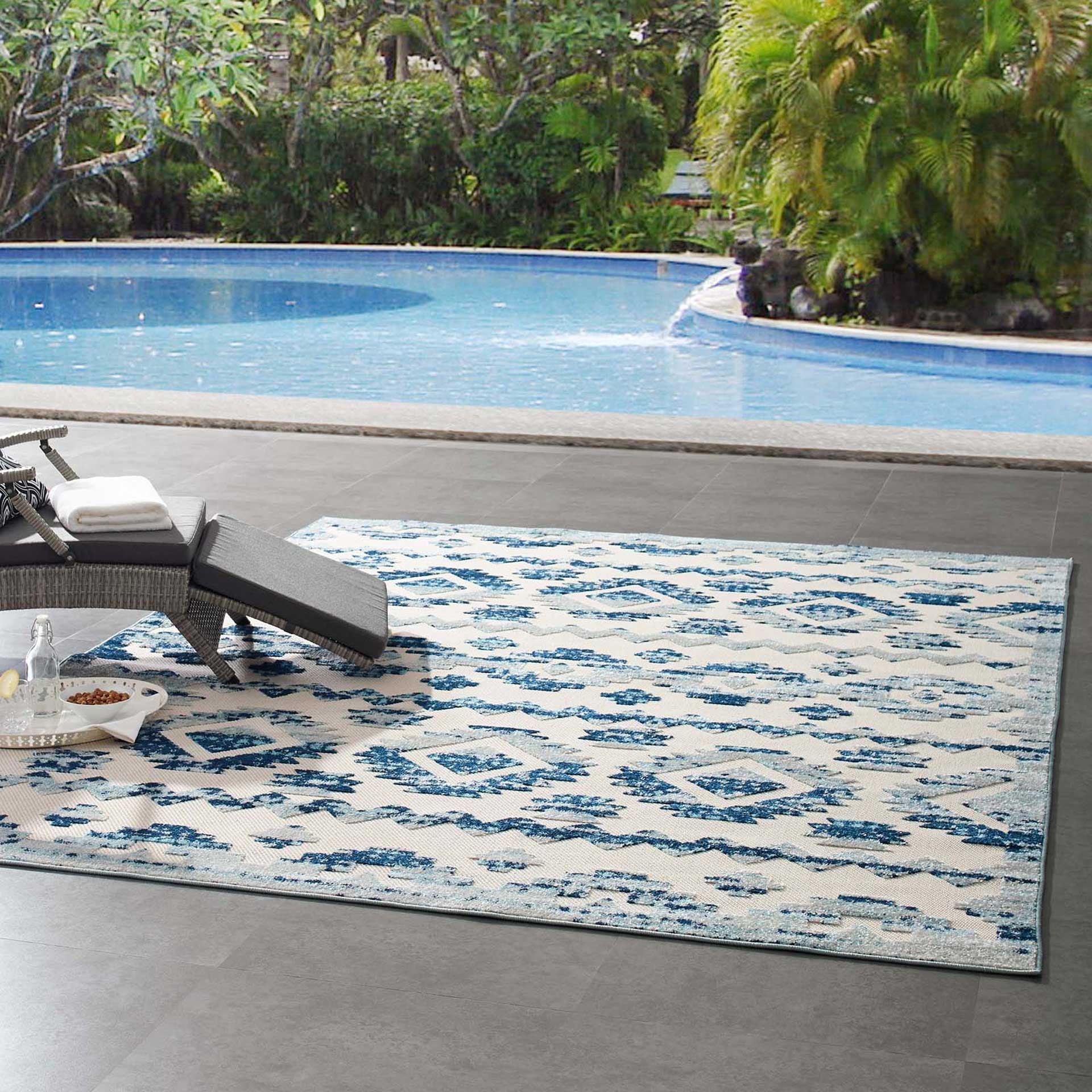Redcliff Diamond Trellis Area Rug Ivory/Blue - Image 7