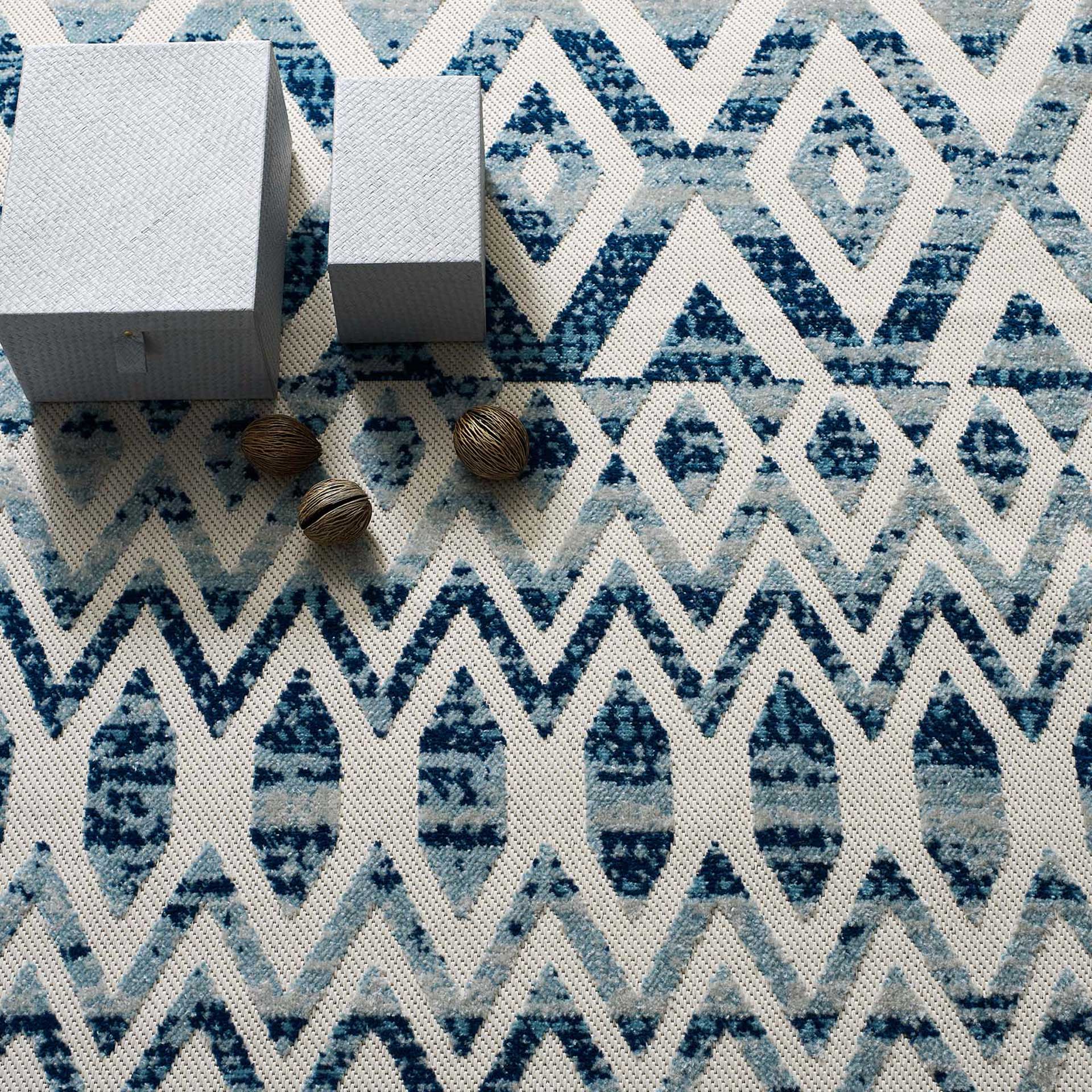 Redcliff Distressed Area Rug Ivory/Blue - Image 7