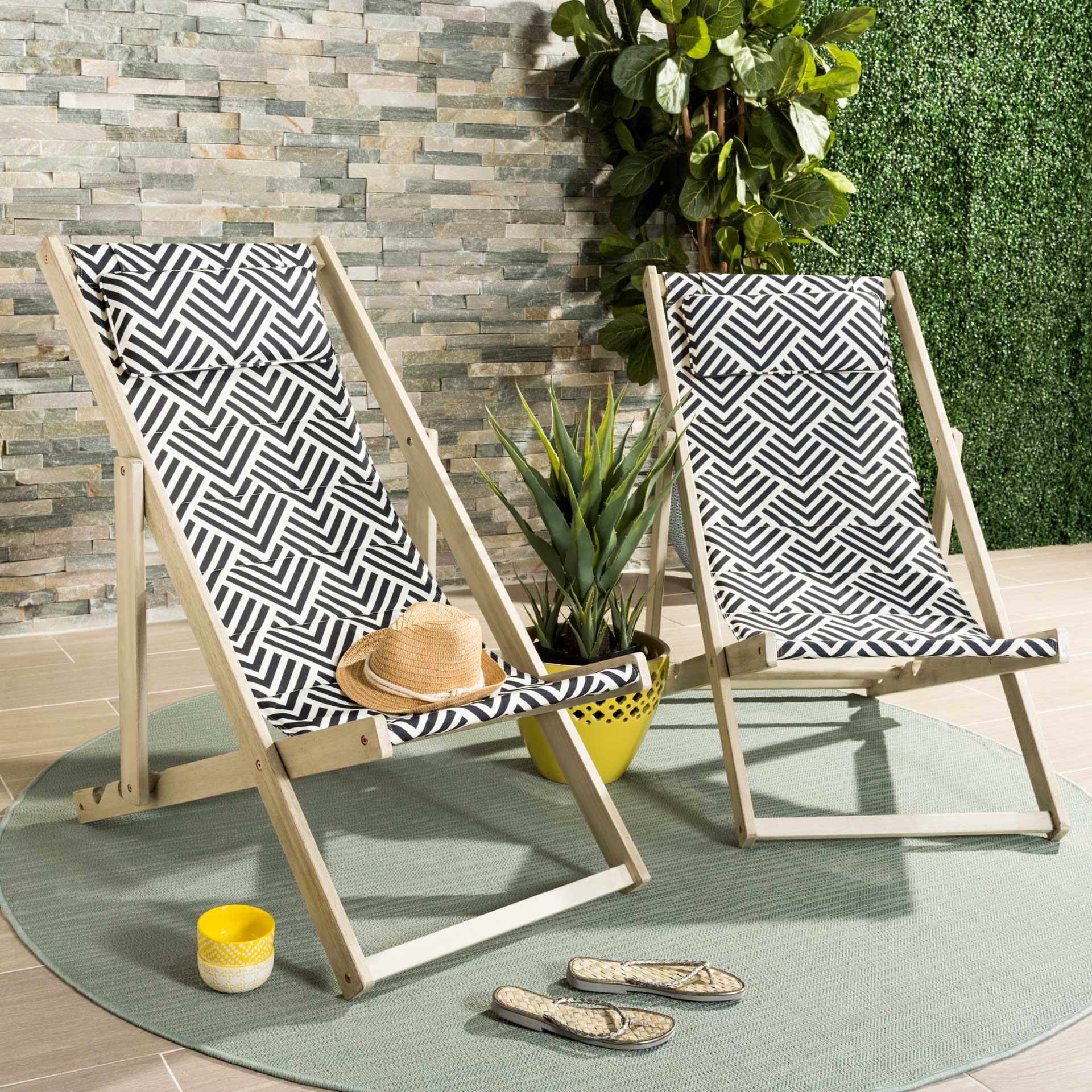 Rigby Foldable Sling Chair White Wash/Navy - Image 6
