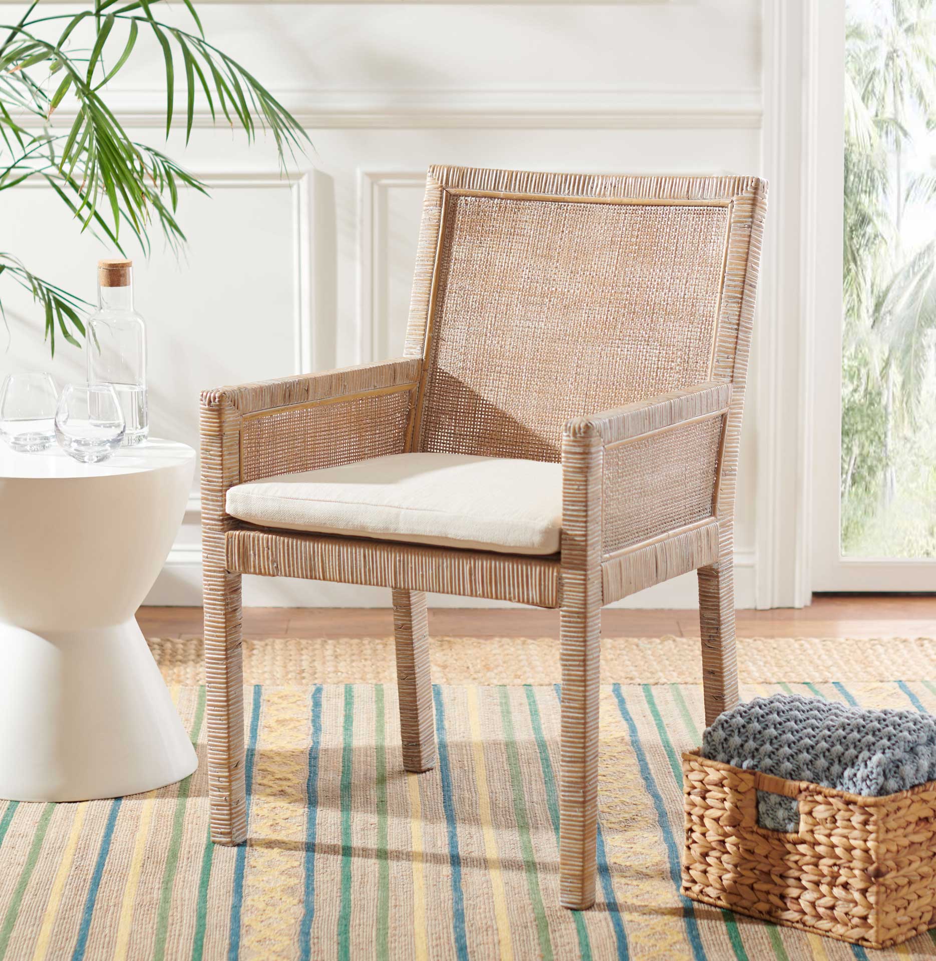 Saffron Accent Chair With Cushion Gray White Wash - Image 7