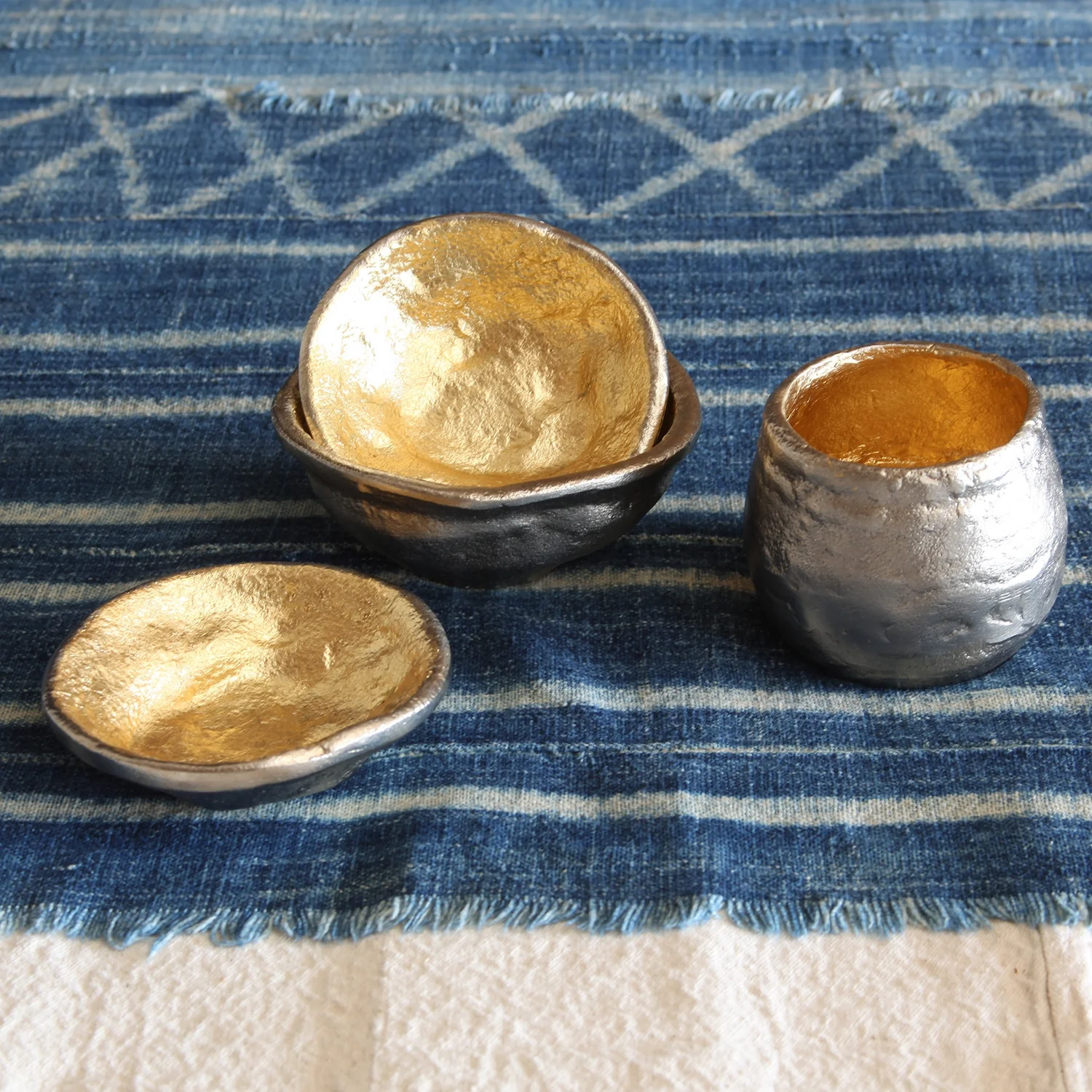 Salm Organic Cast Metal Bowl Large - Image 3