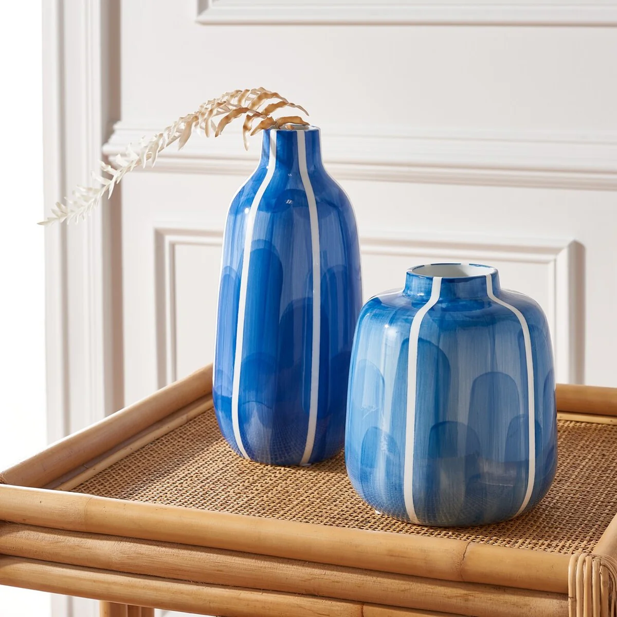 Saobi Ceramic Vase Blue/White (Set of 2) - Image 2