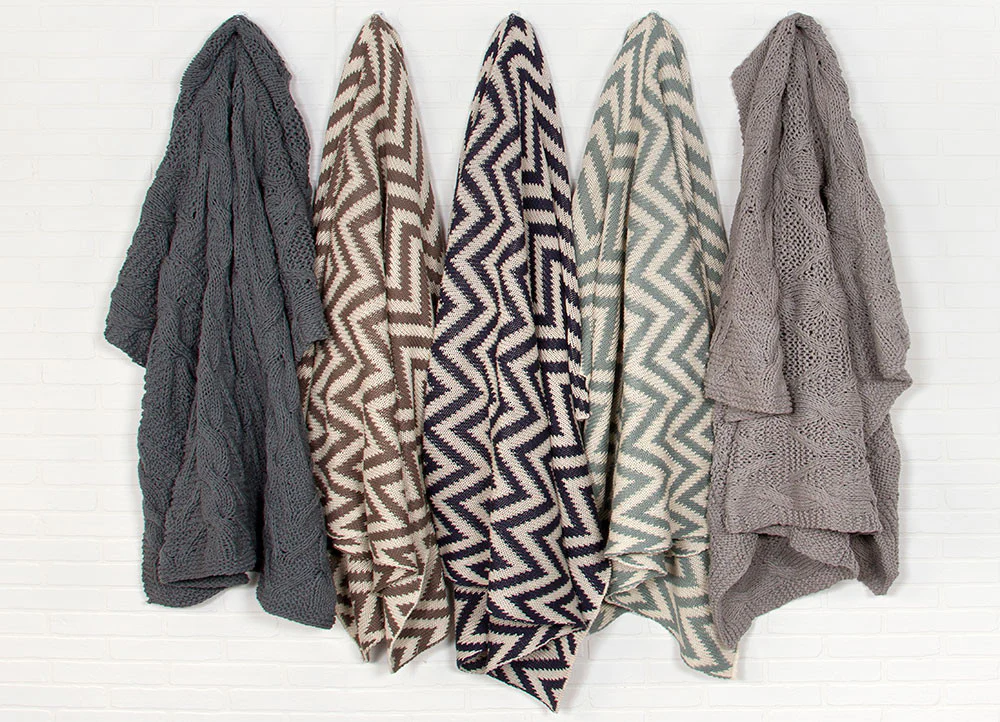 Serin Smoke Blue/Turtle Dove Throw - Image 4
