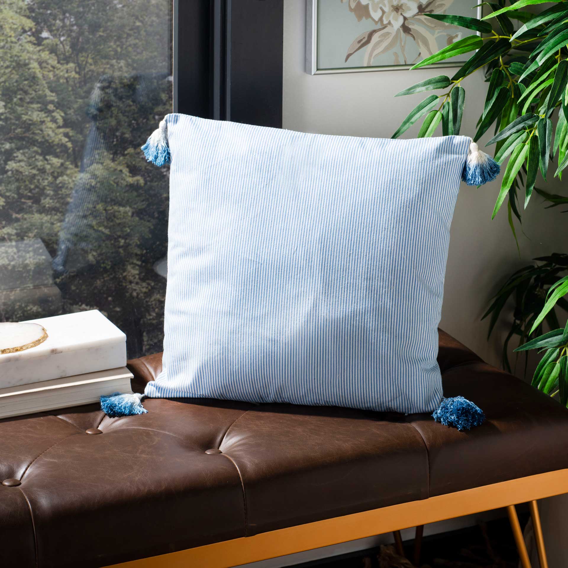 Simeon Pillow Blue/White - Image 5