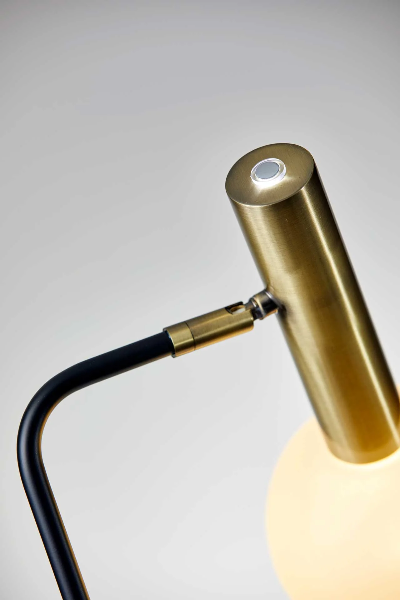 Simon LED Desk Lamp Black/Brass - Image 5