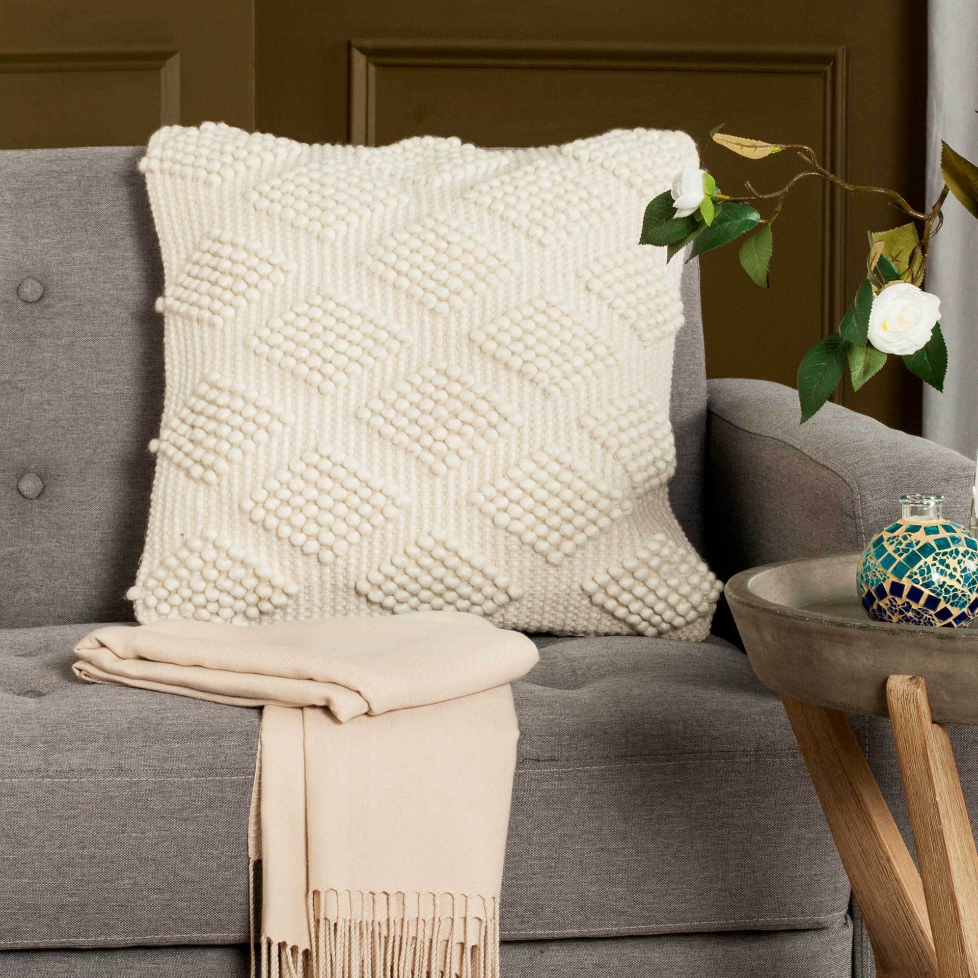 Space Diamond Loop Pillow Natural - Image 3