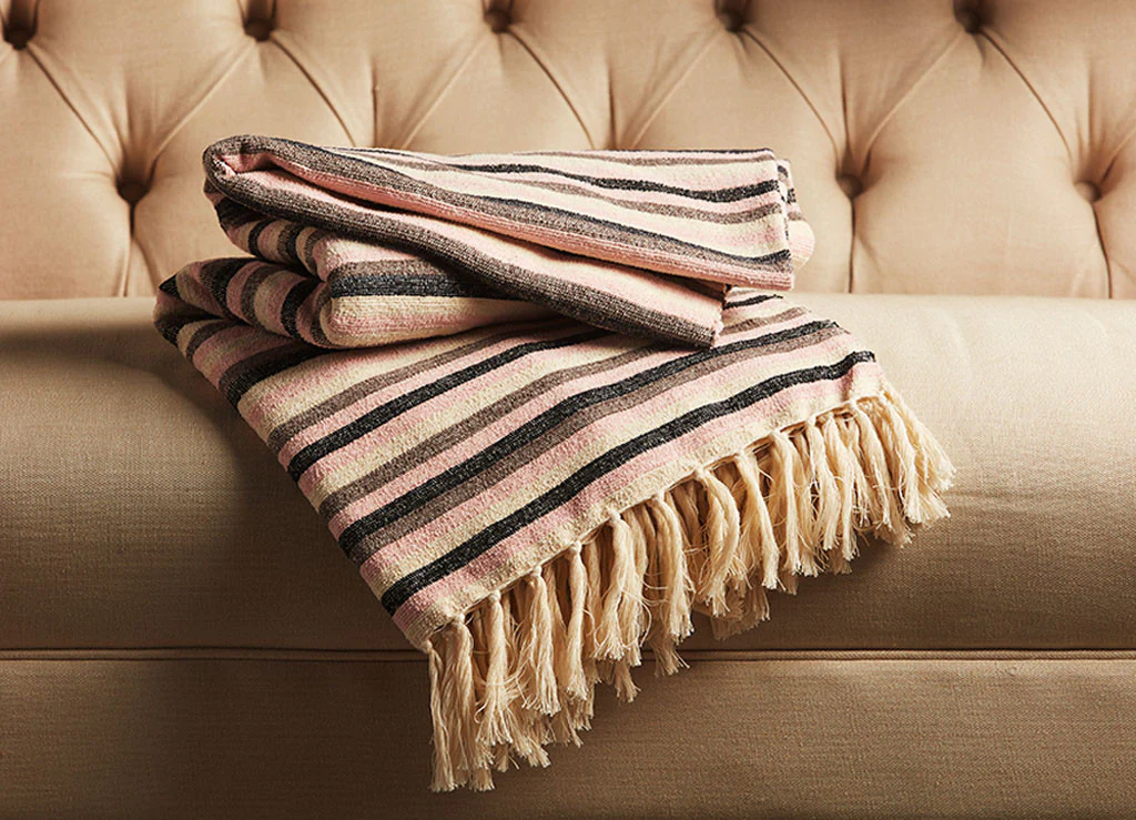 Spirit Cloud Cream/Pale Blush Throw - Image 2
