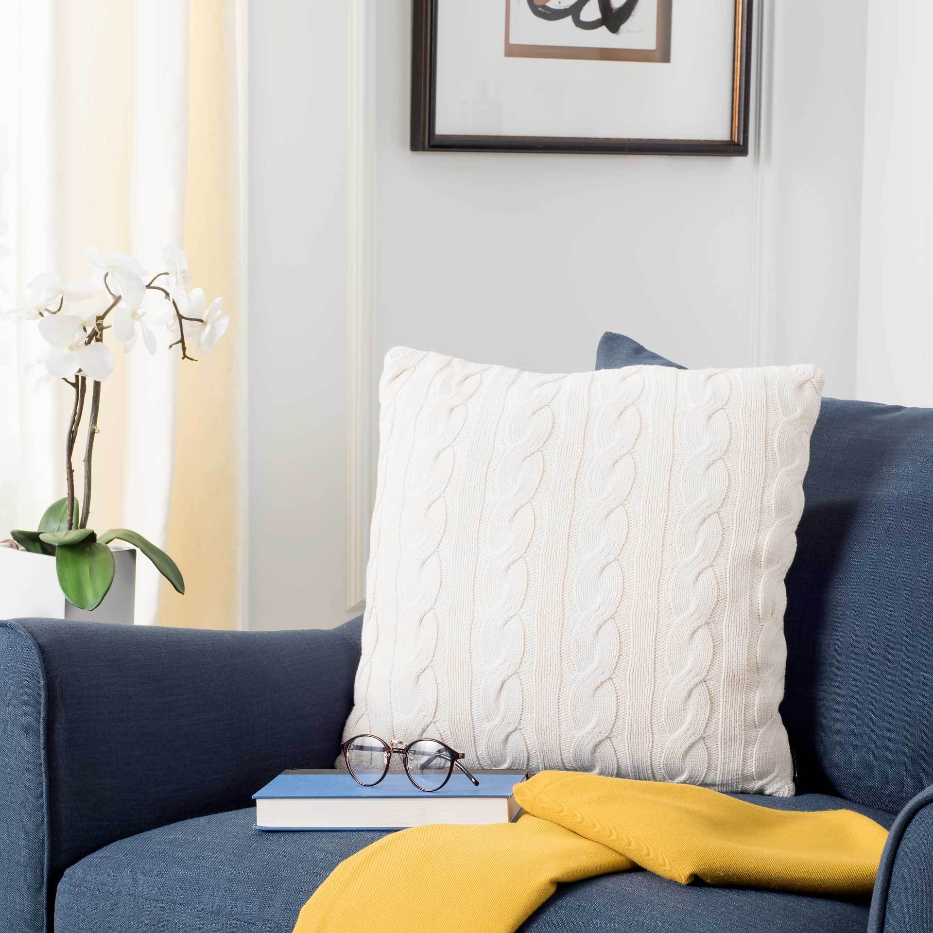 Swan Knit Pillow Natural - Image 4