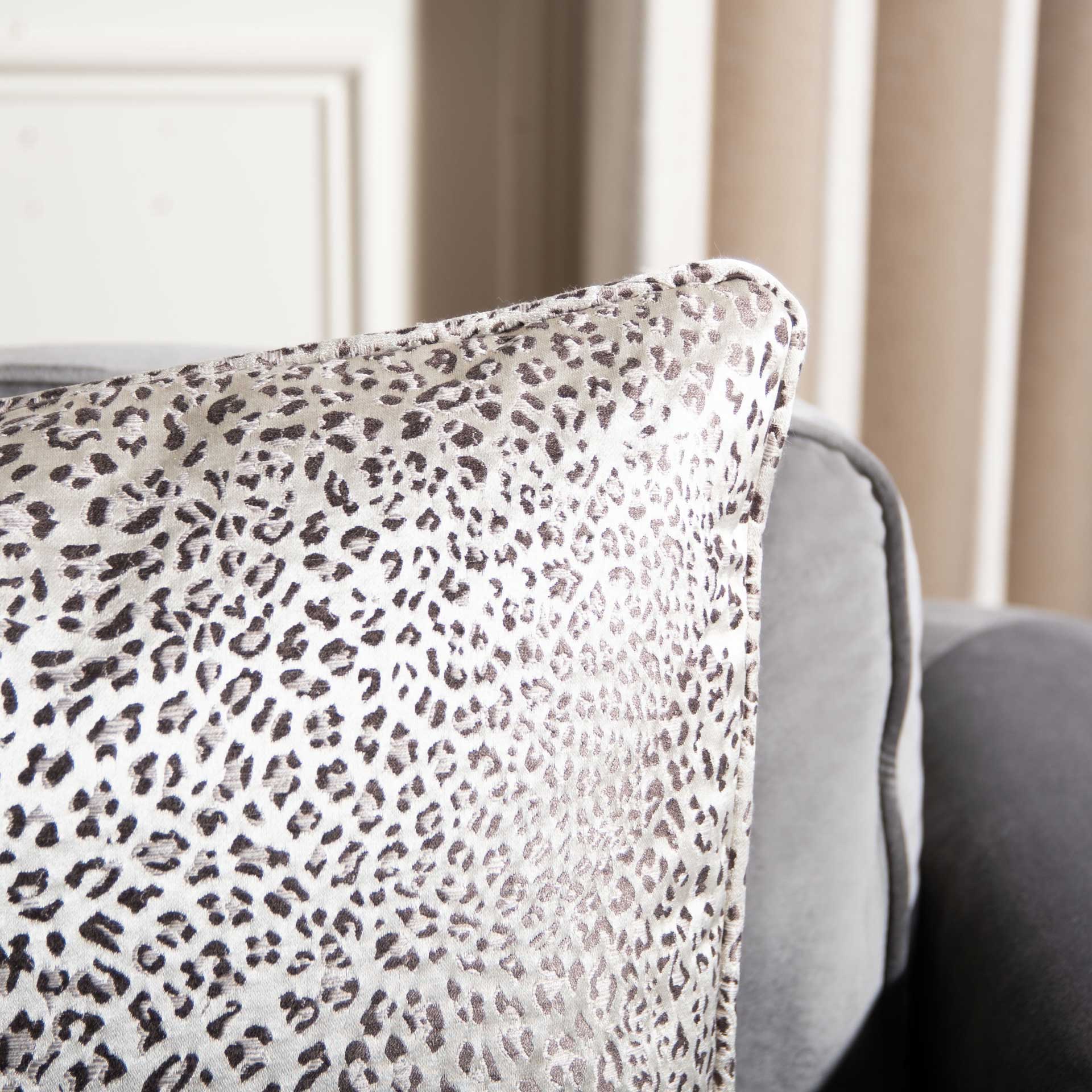 Talwyn Leopard Pillow Leopard - Image 2