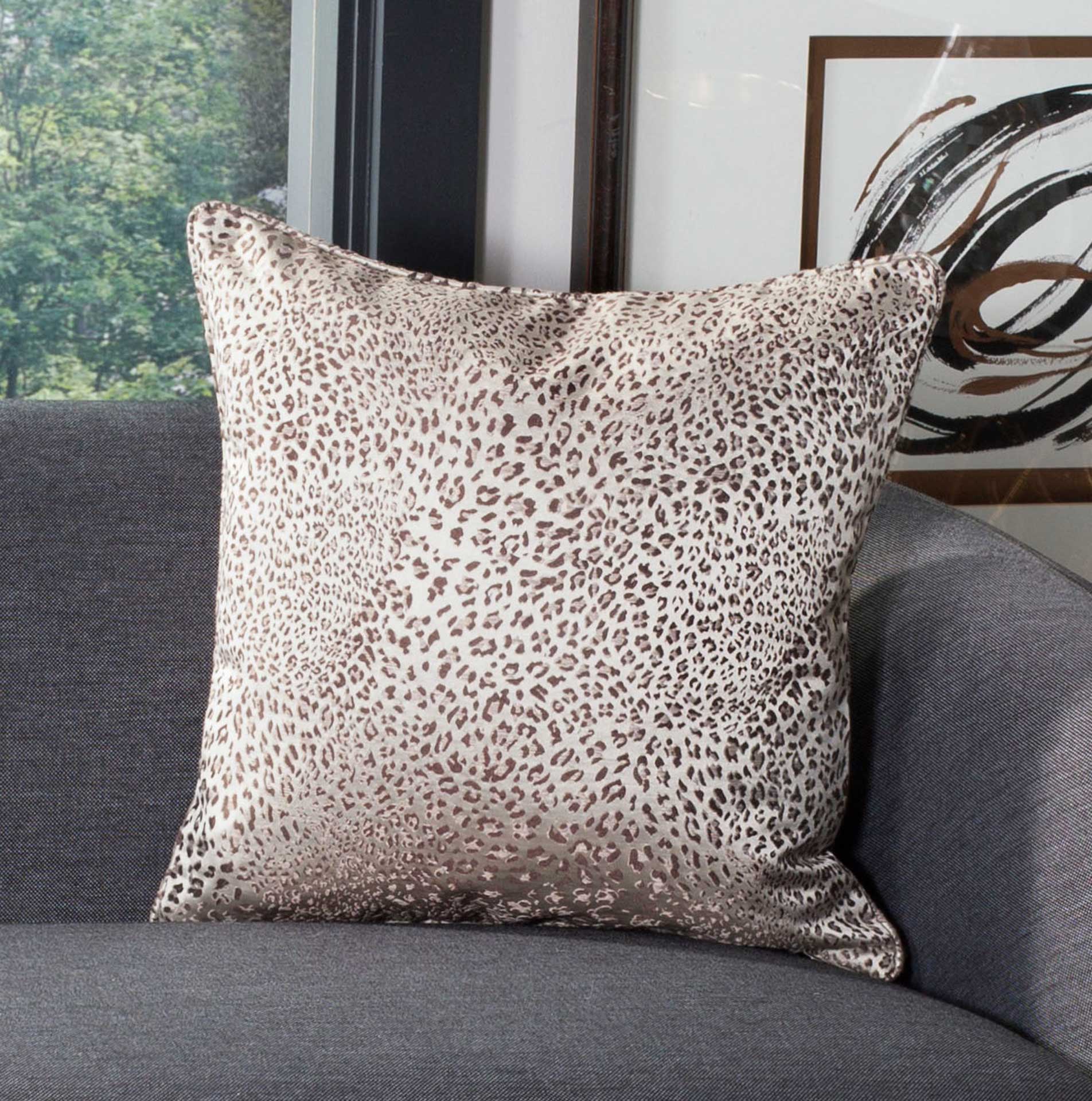 Talwyn Leopard Pillow Leopard - Image 4