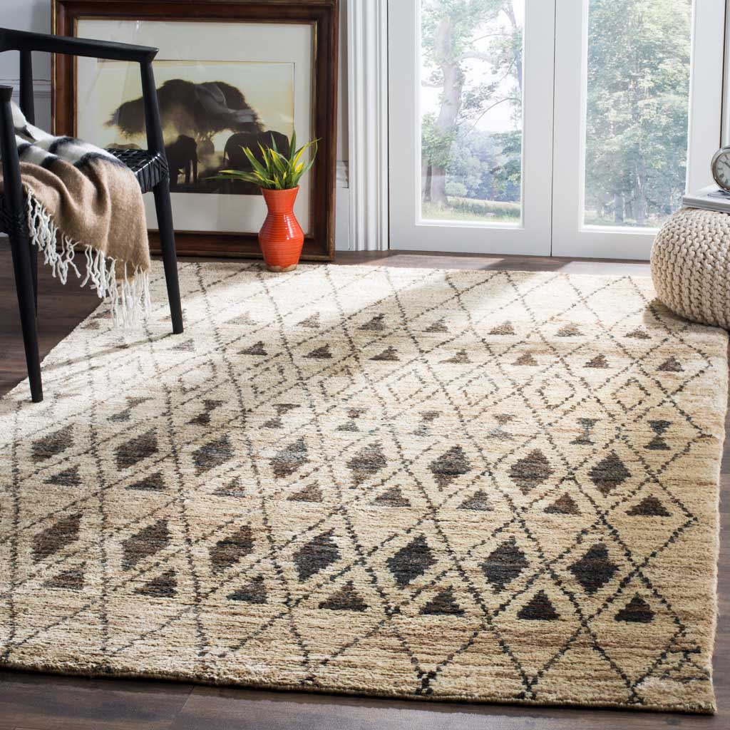 Tangier Ivory/Black Area Rug - Image 5