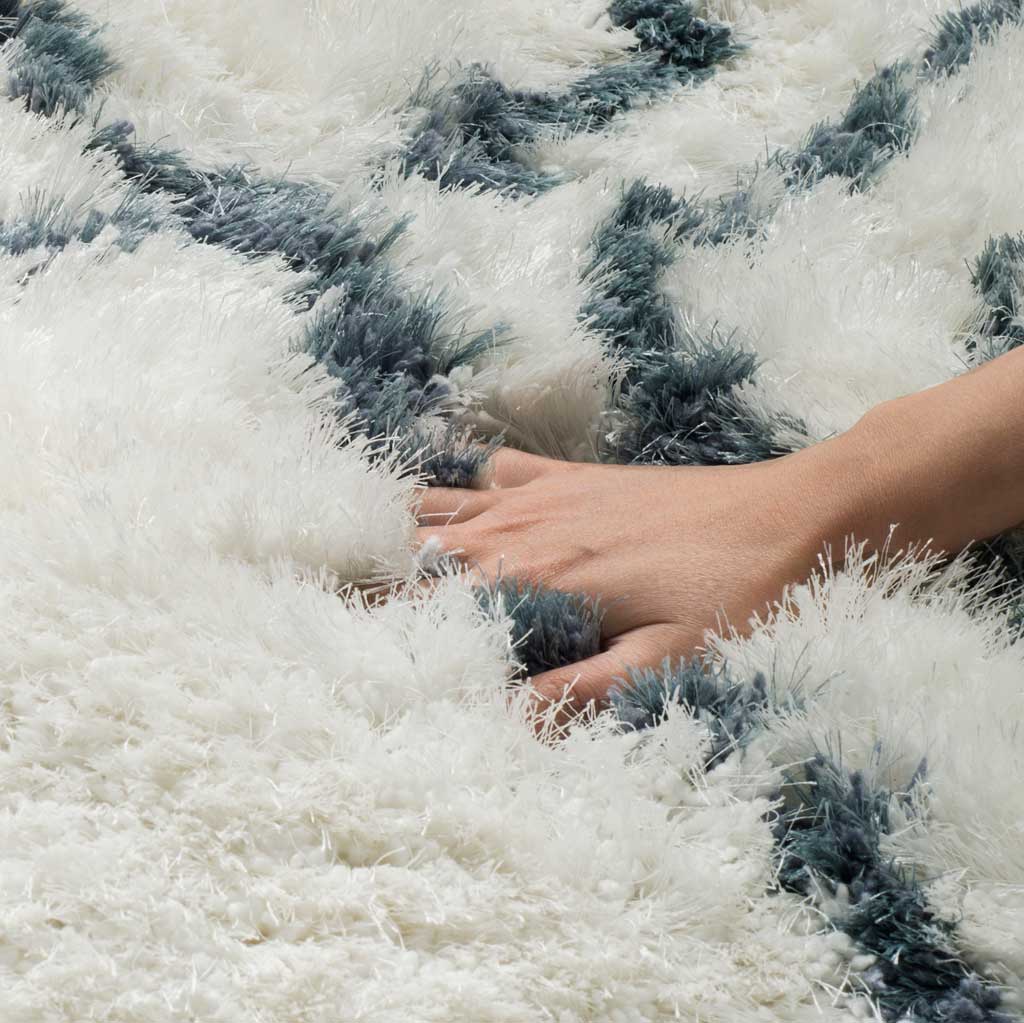 Toronto Shag Ivory/Blue Area Rug - Image 4