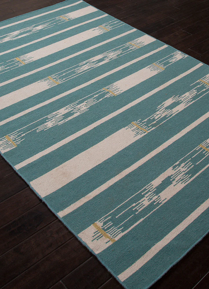 Traditions Sassandra Teal/Oyster Gray Area Rug - Image 2